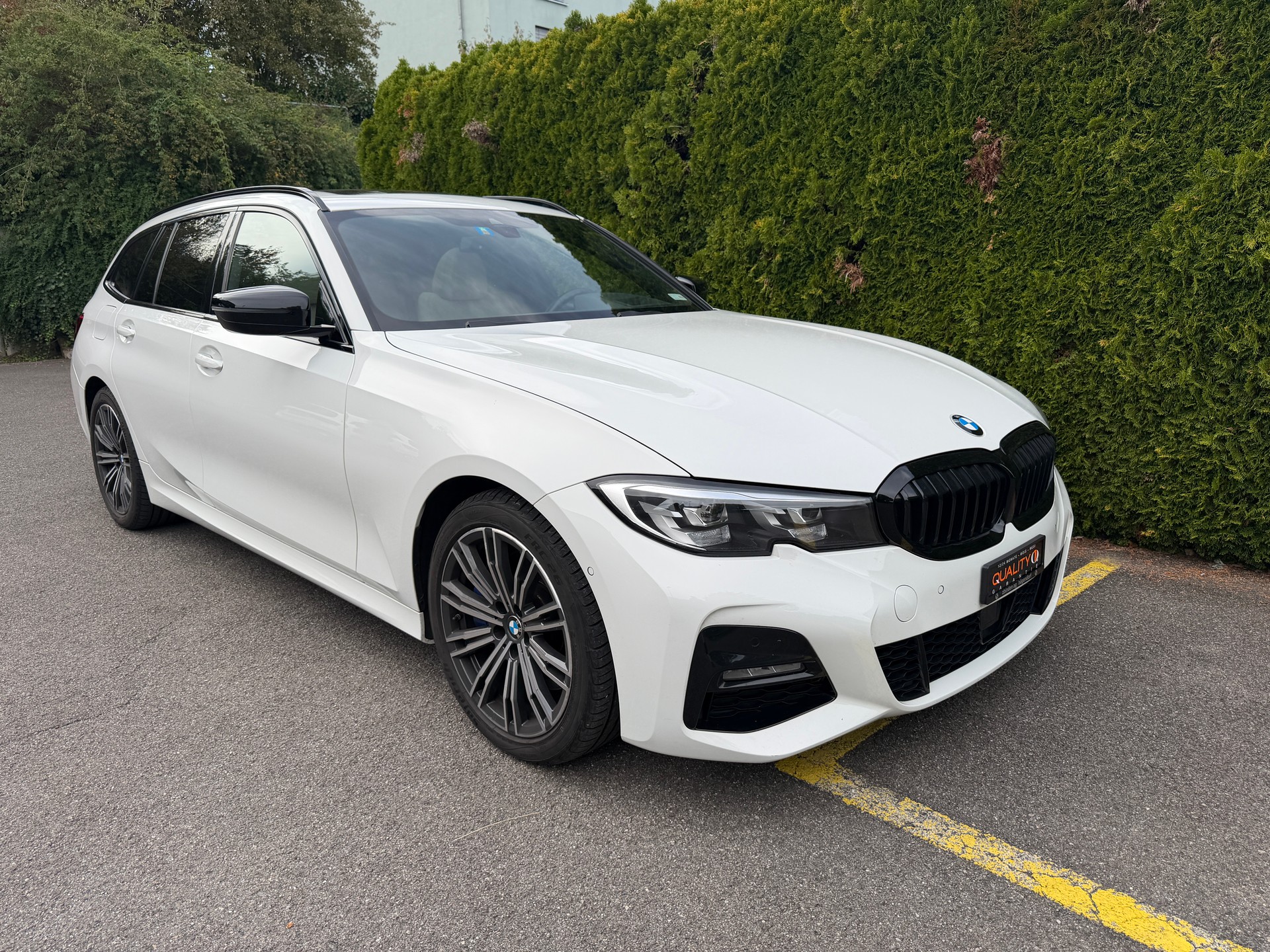 BMW 330d xDrive 48V Touring Pure M Sport Steptronic-image-7