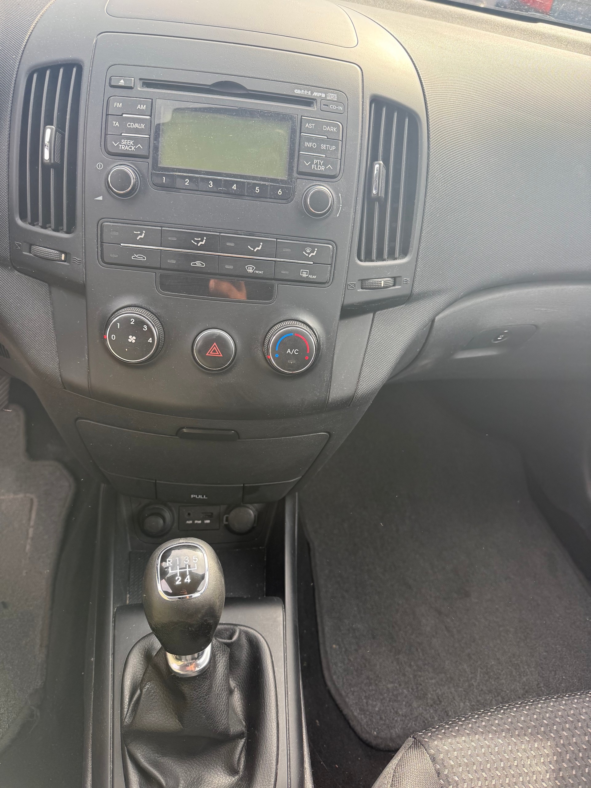 HYUNDAI i30 Wagon 1.4 Comfort-image-5