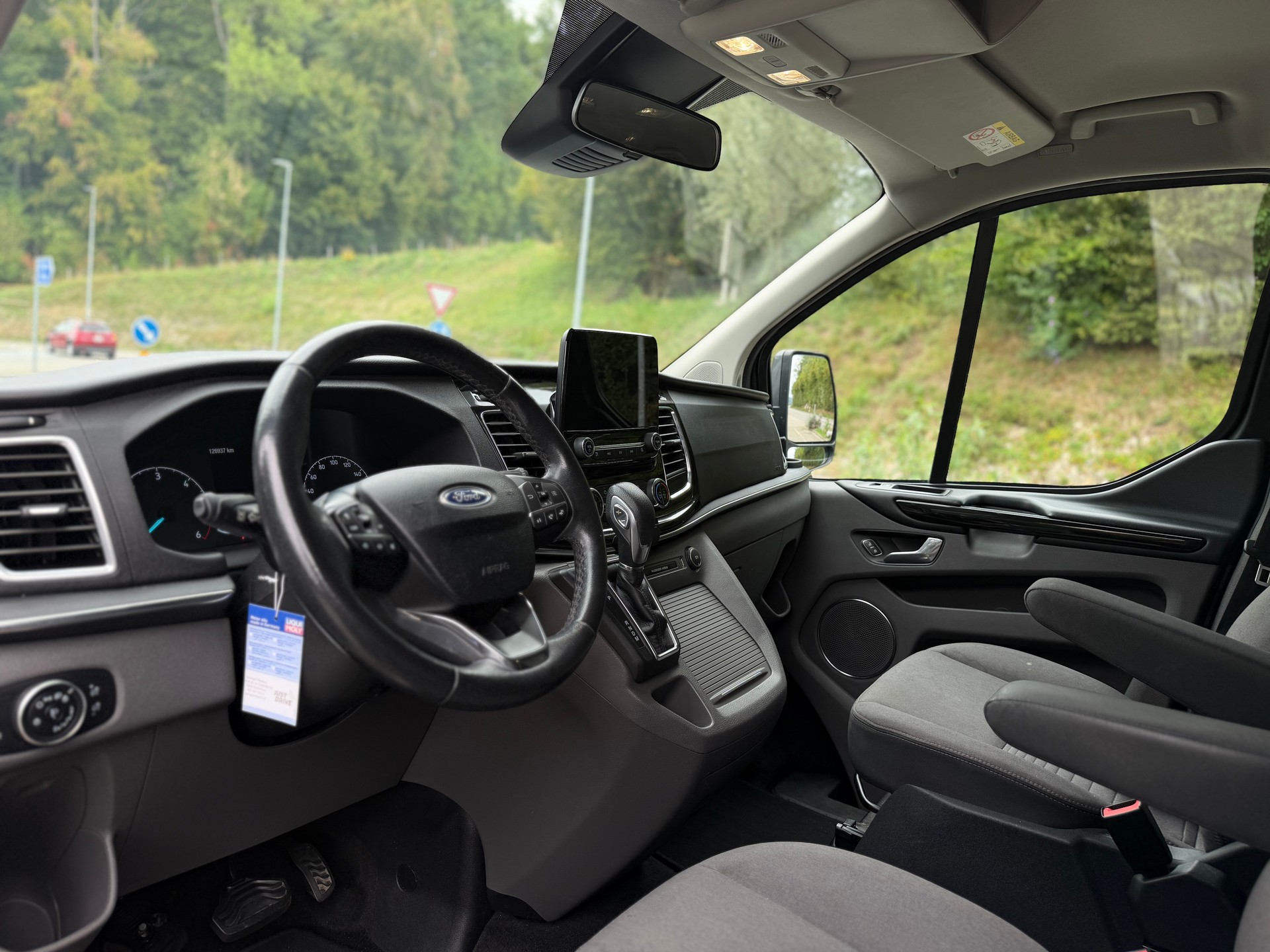 FORD Tourneo Custom 310 L1H1 Titanium SelectShift A-image-5