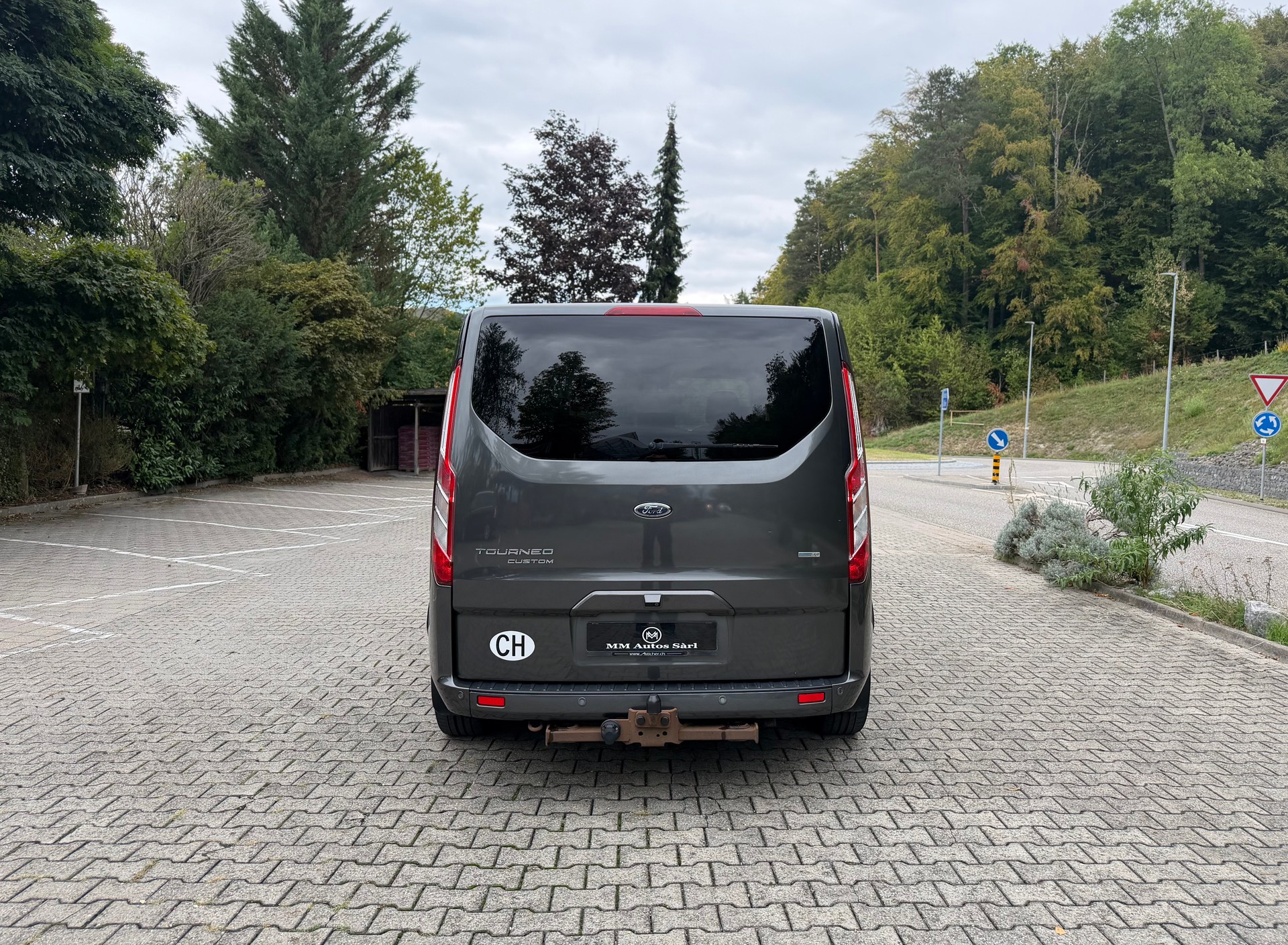 FORD Tourneo Custom 310 L1H1 Titanium SelectShift A-image-3