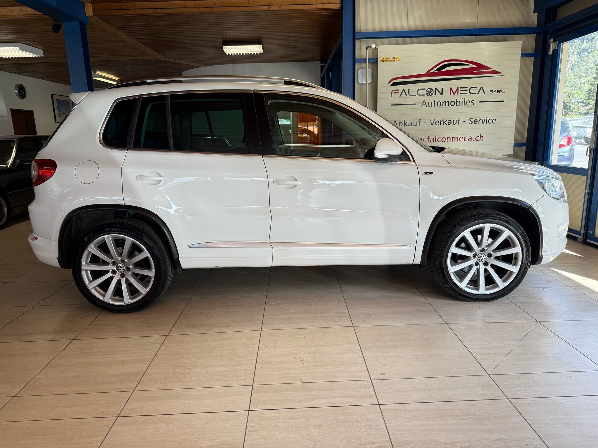 VW Tiguan 1.4 TSI Sport&Style RLINE-image-4