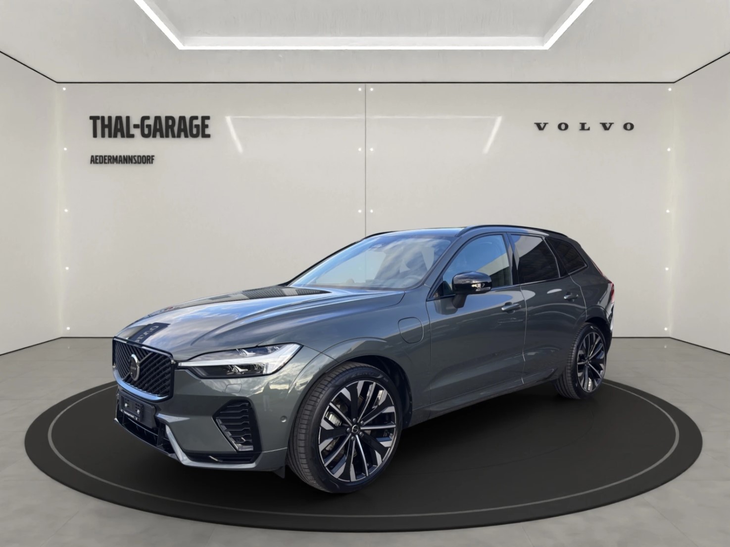 VOLVO XC60 2.0 T8 TE Ultra Dark eAWD-image-0