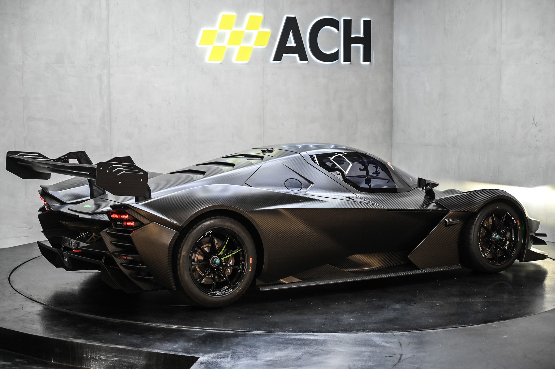 KTM X-BOW GT2-image-12