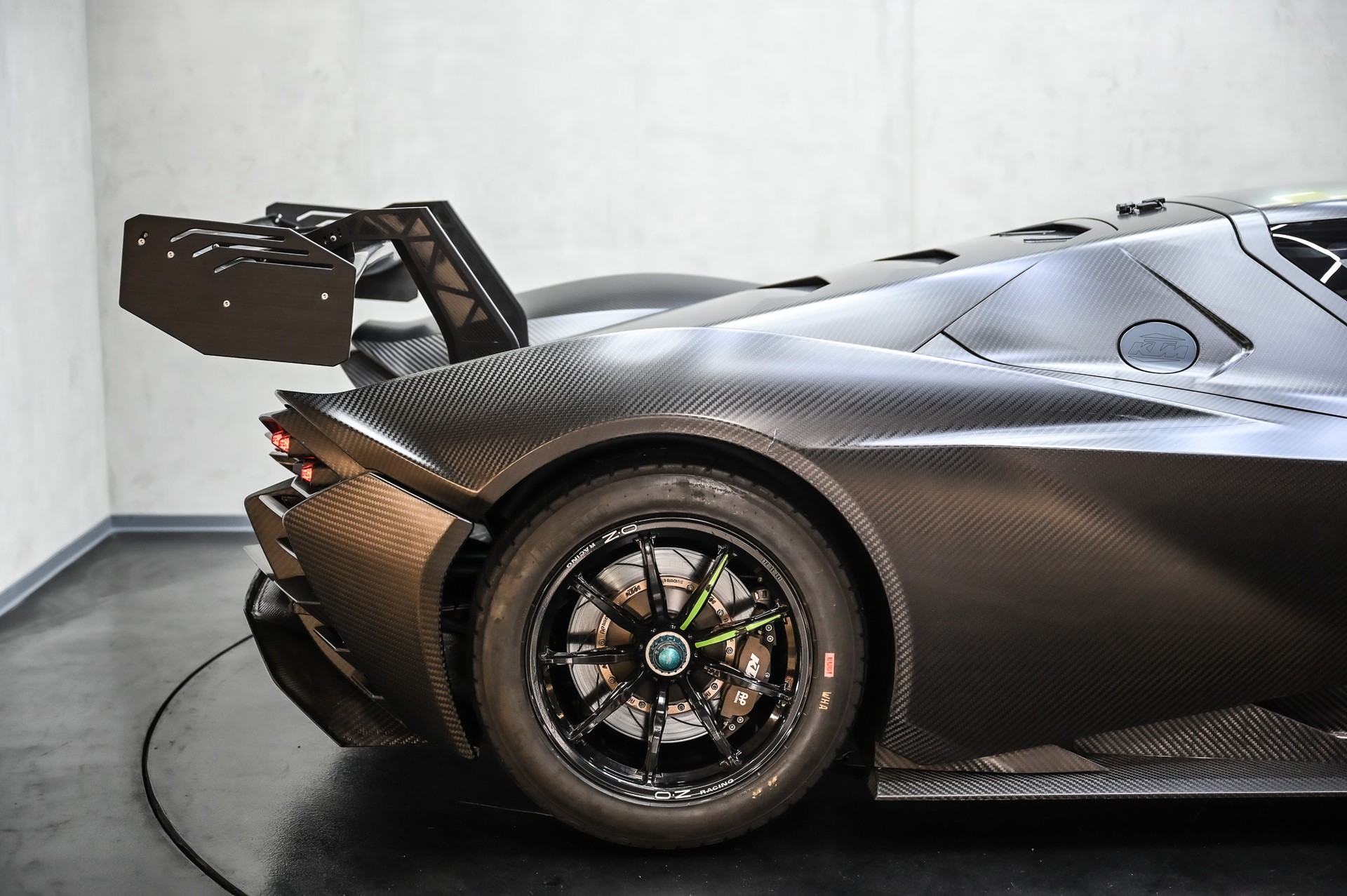 KTM X-BOW GT2-image-16