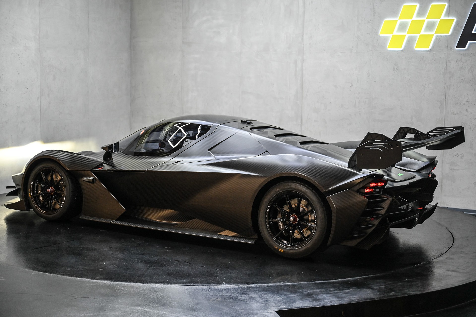 KTM X-BOW GT2-image-8