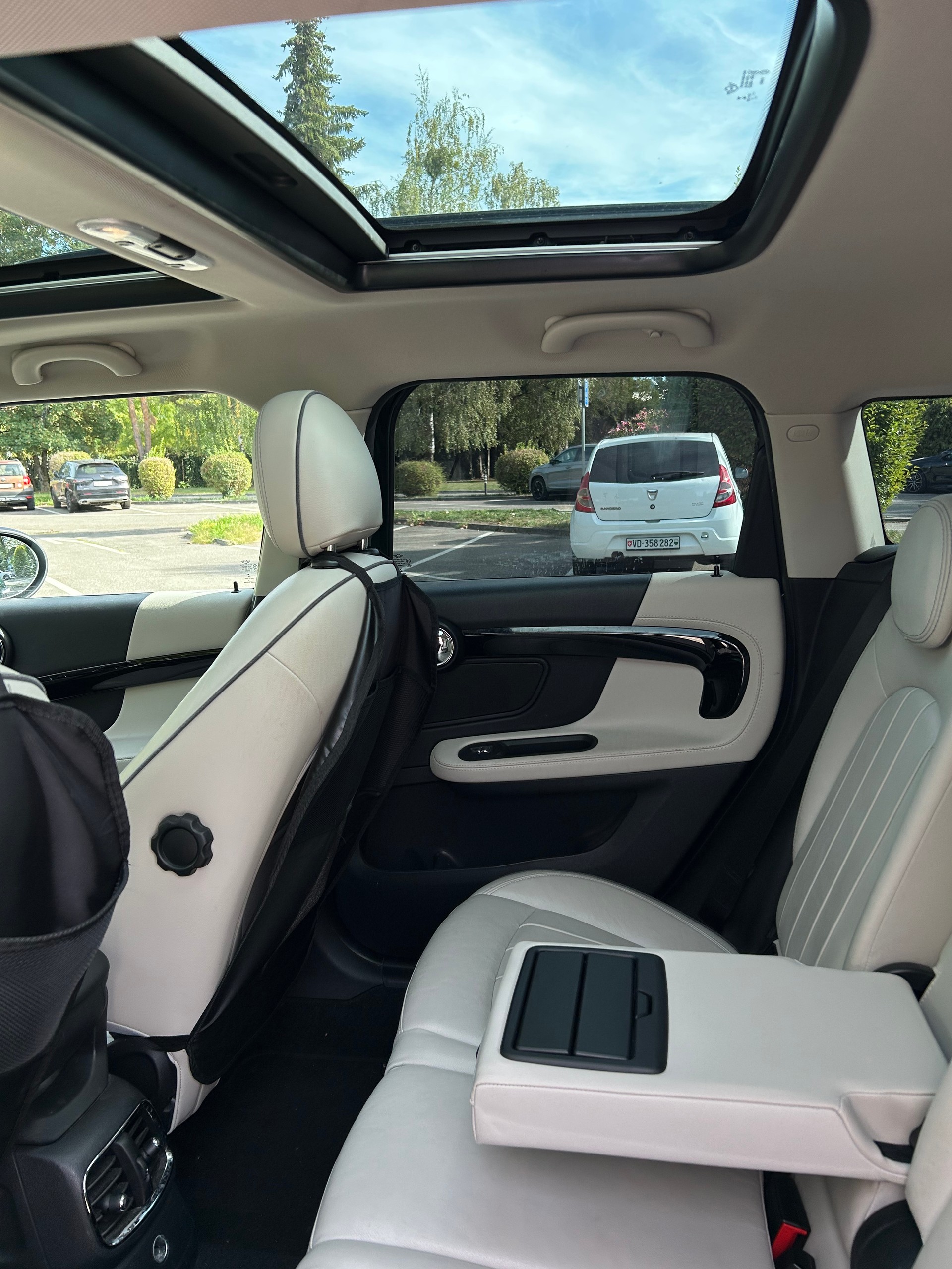 MINI 2.0i Cooper S SAG ALL4-image-4