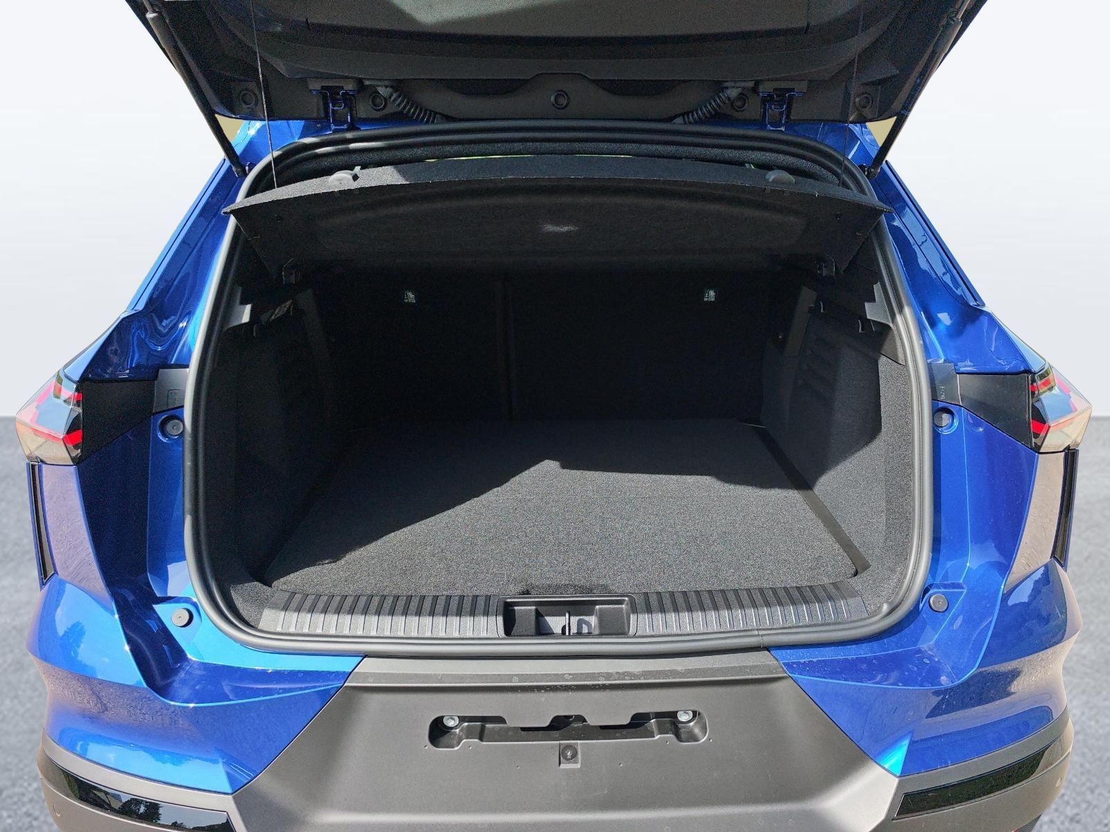 MITSUBISHI Grandis 1.8 HEV Invite+-image-9