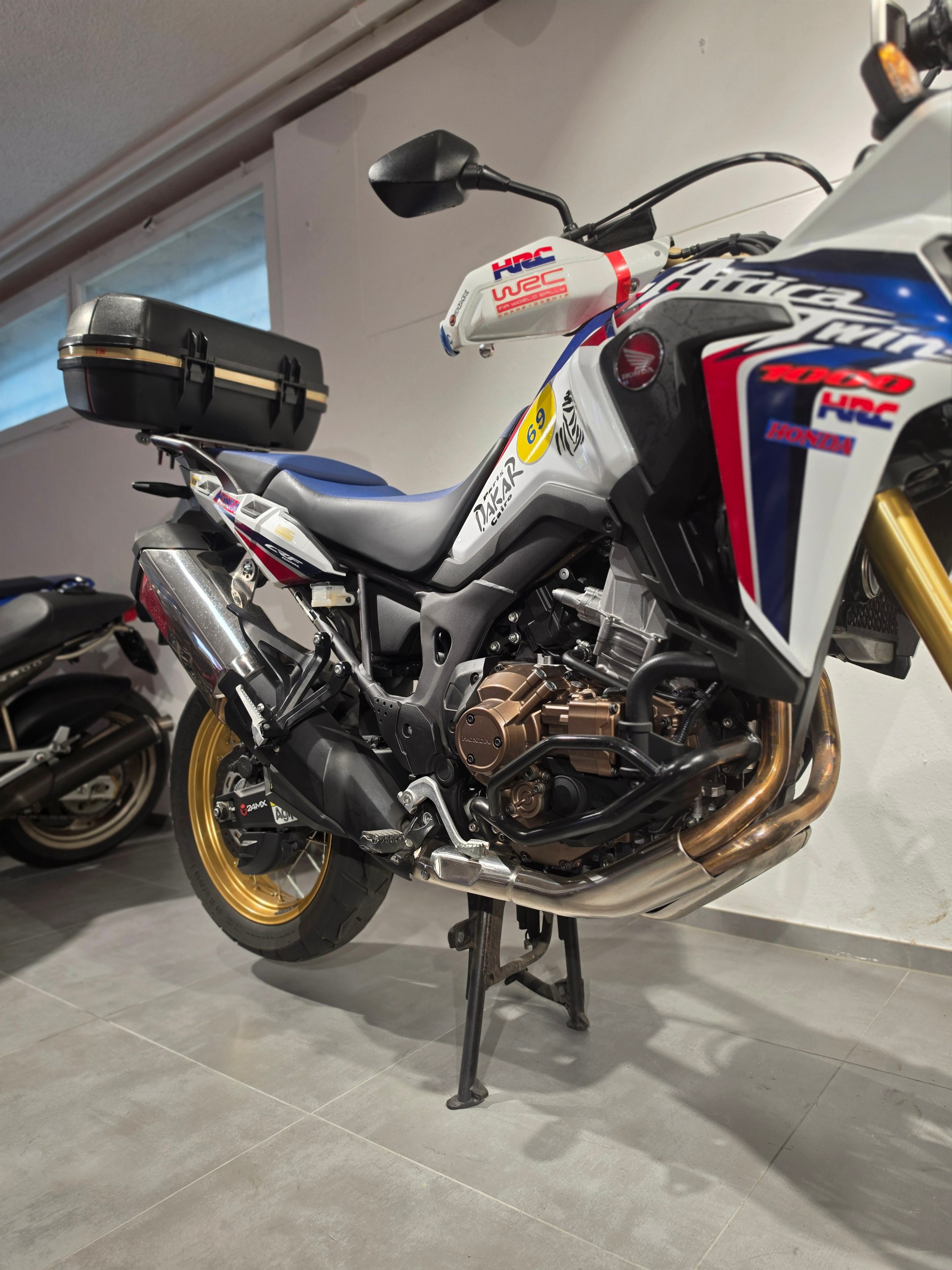 HONDA CRF 1000AD DTC Dakar Africa Twin-showroom-element-3