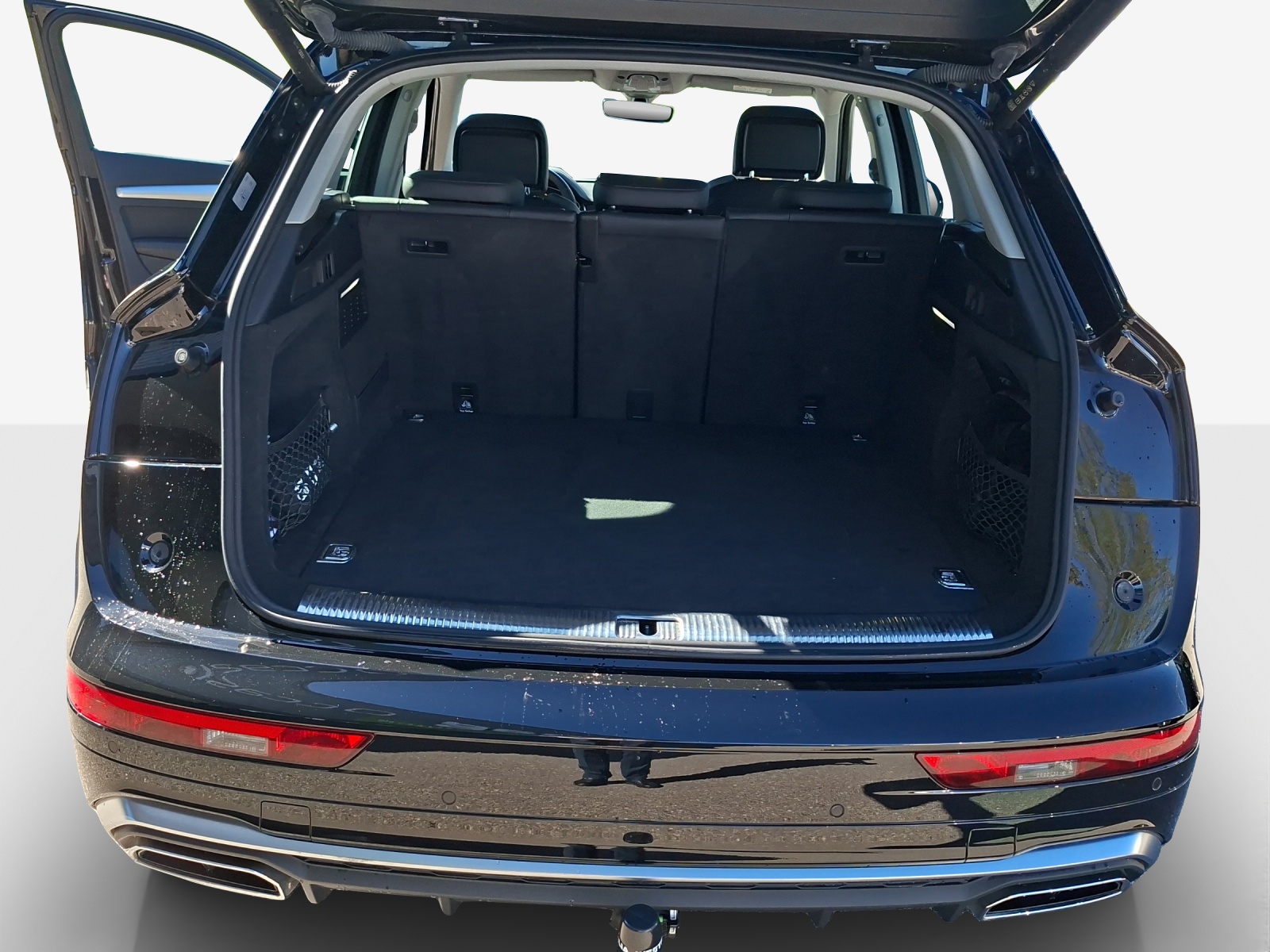 AUDI Q5 50 TFSI e PHEV S line quattro S-tronic-image-13