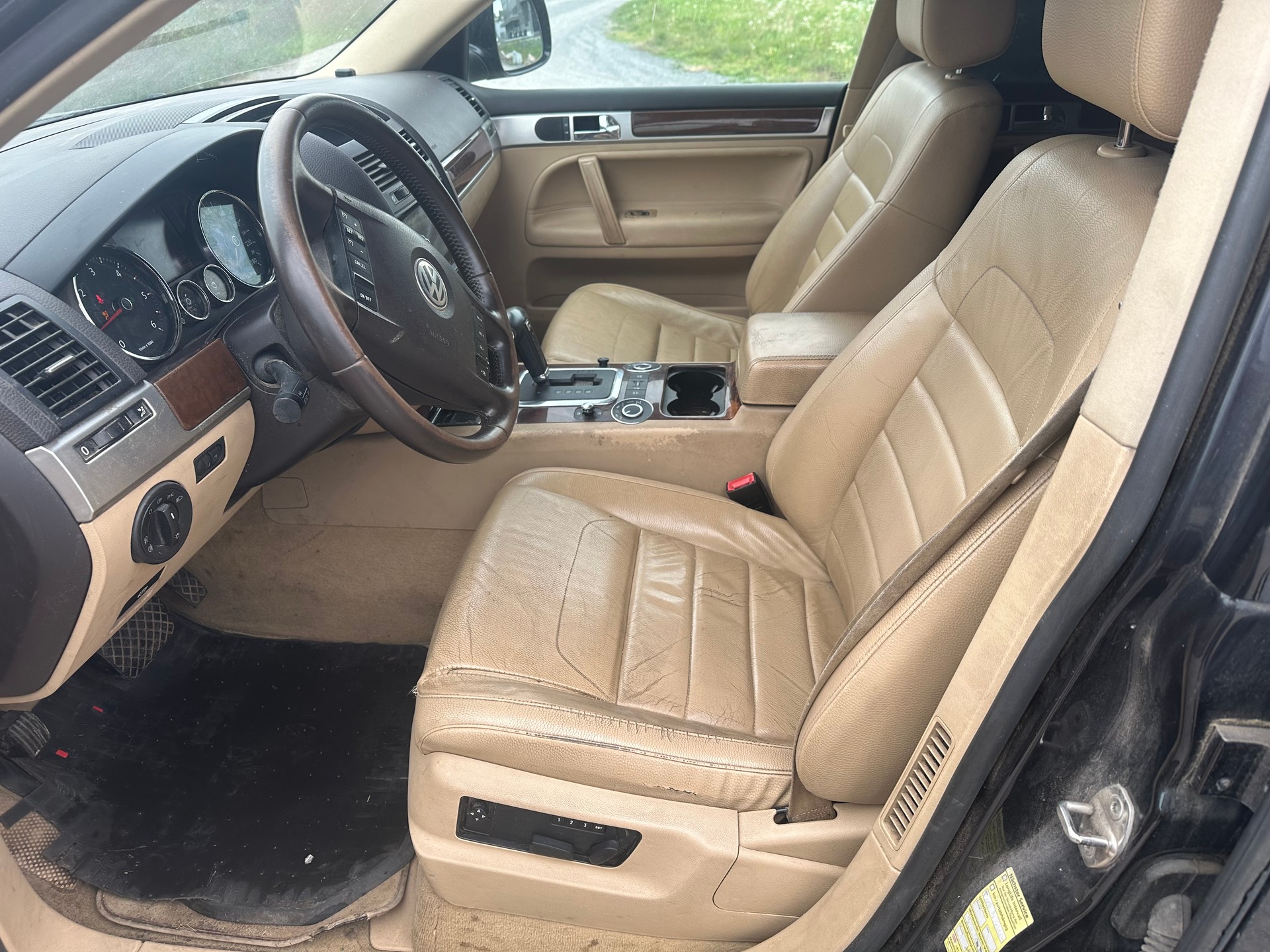 VW Touareg 3.0 TDI-image-11