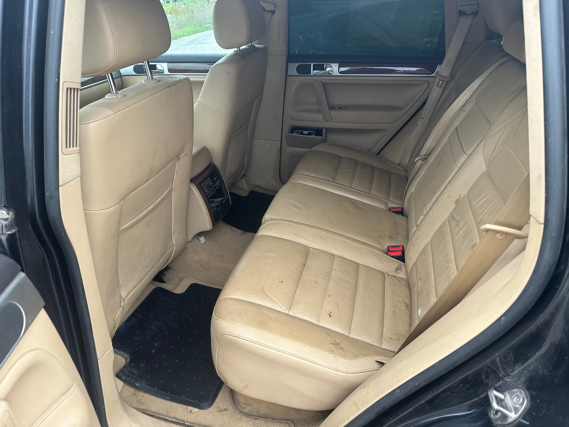 VW Touareg 3.0 TDI-image-13