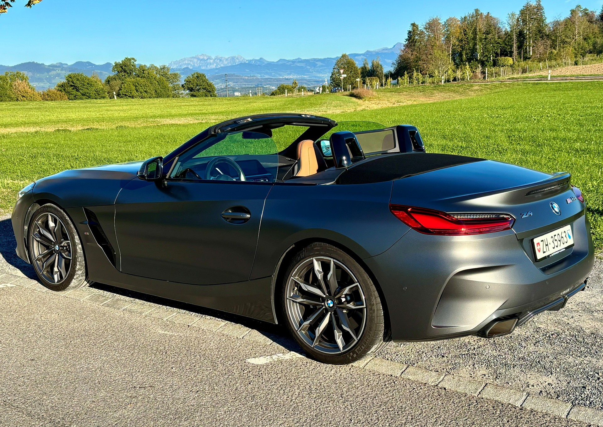 BMW M40i-image-5