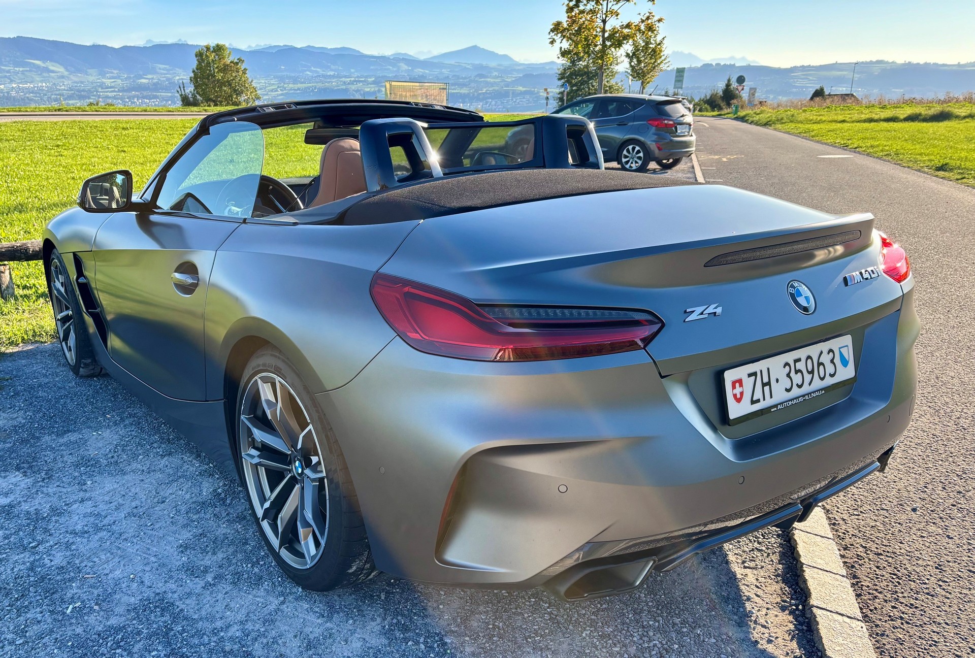 BMW M40i-image-2