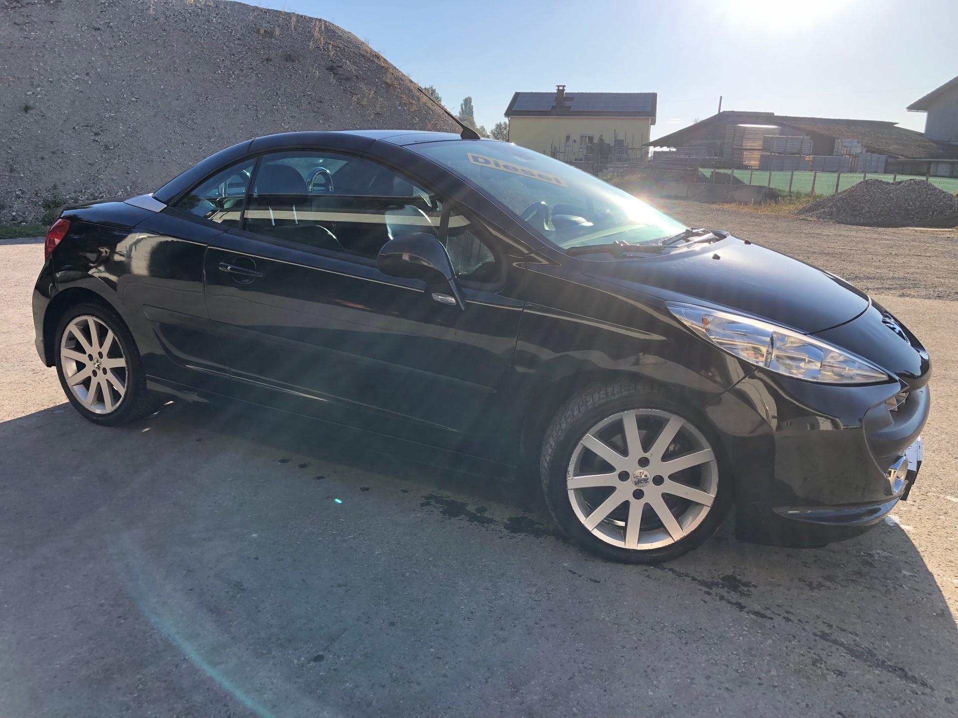 PEUGEOT 207 CC 1.6 HDI Sport-image-2