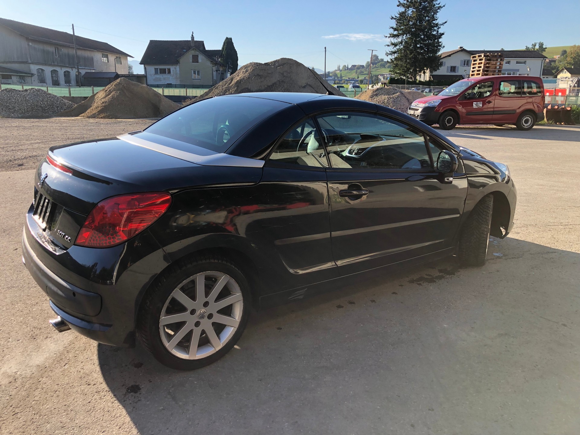 PEUGEOT 207 CC 1.6 HDI Sport-image-3