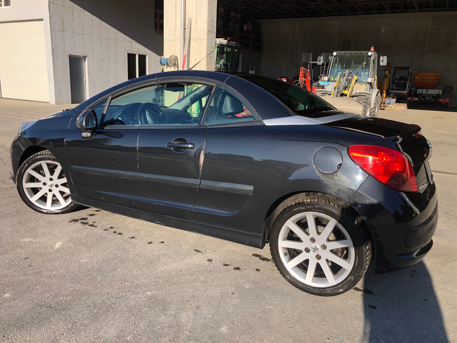 PEUGEOT 207 CC 1.6 HDI Sport-image-4