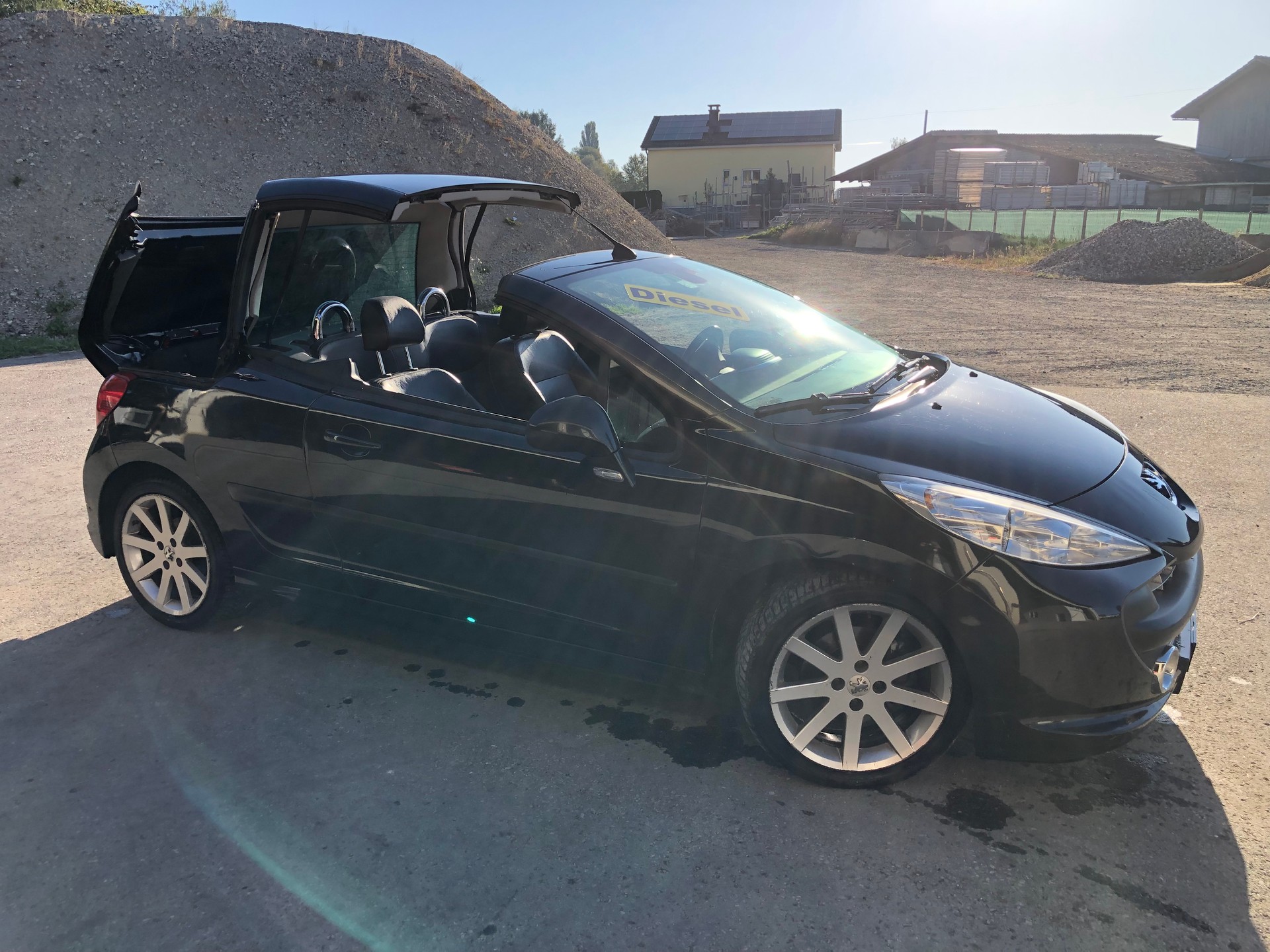 PEUGEOT 207 CC 1.6 HDI Sport-image-9