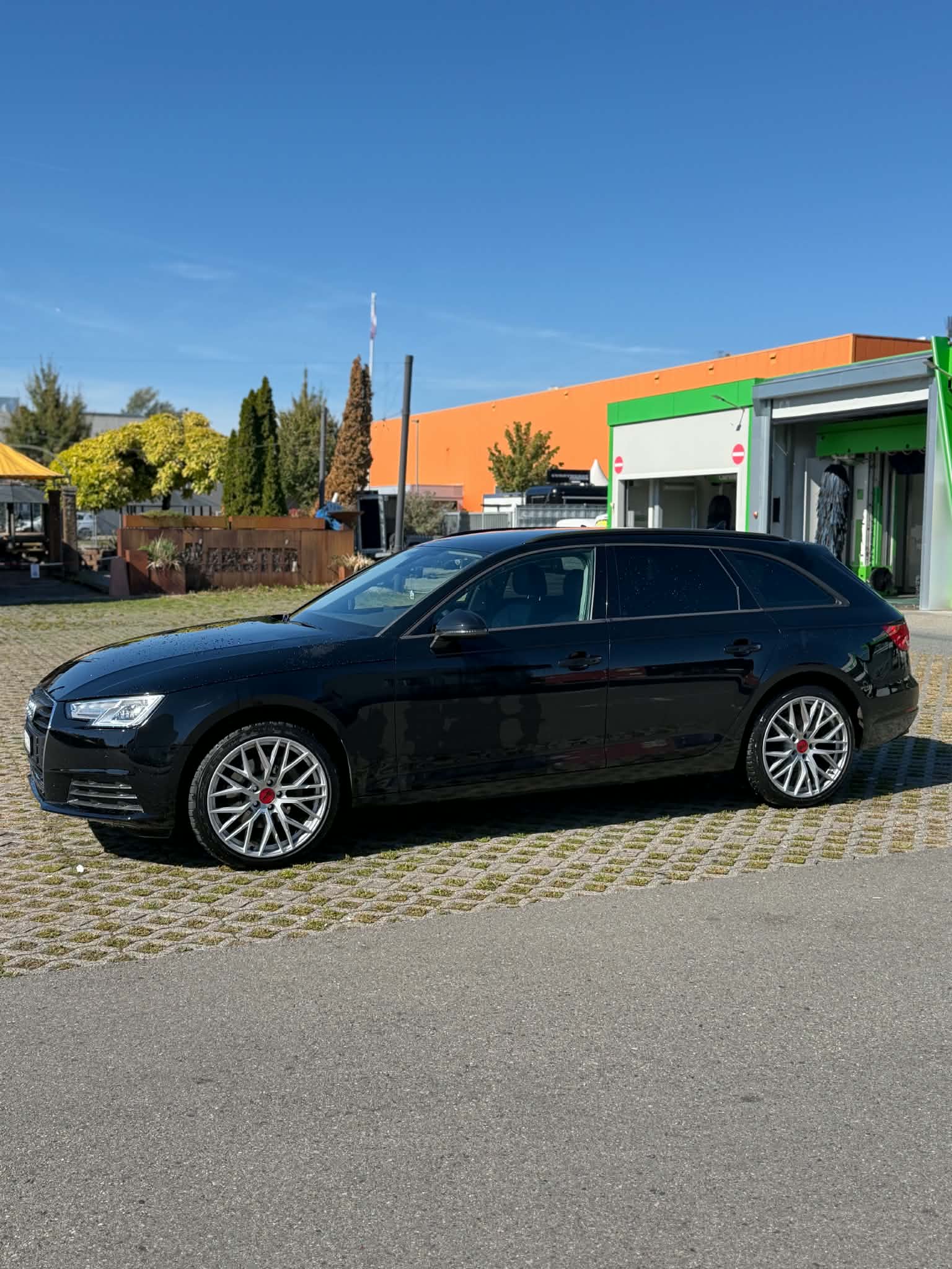 AUDI 2.0 TDI 190 quattro S-Tronic-image-2