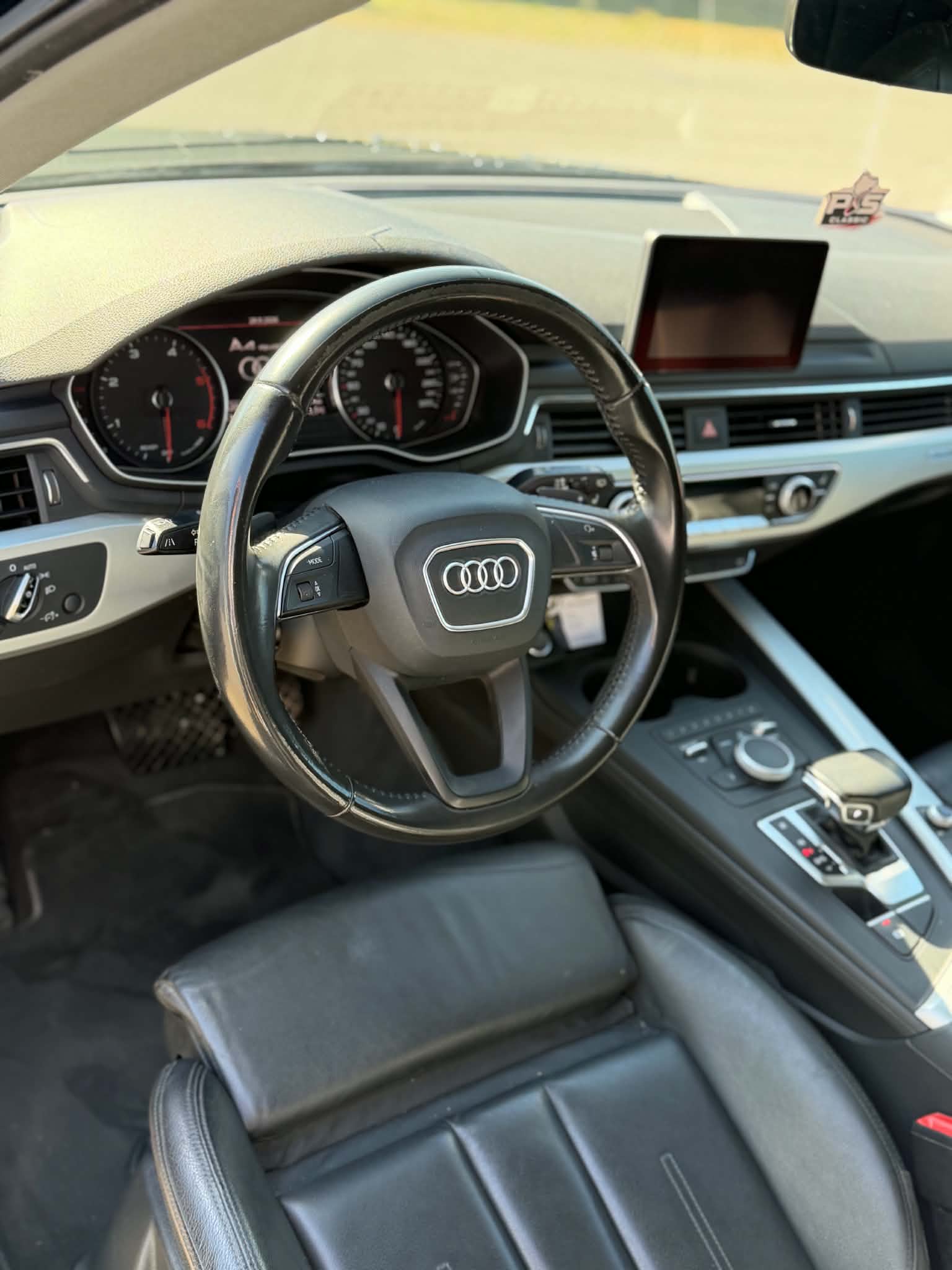AUDI 2.0 TDI 190 quattro S-Tronic-image-4