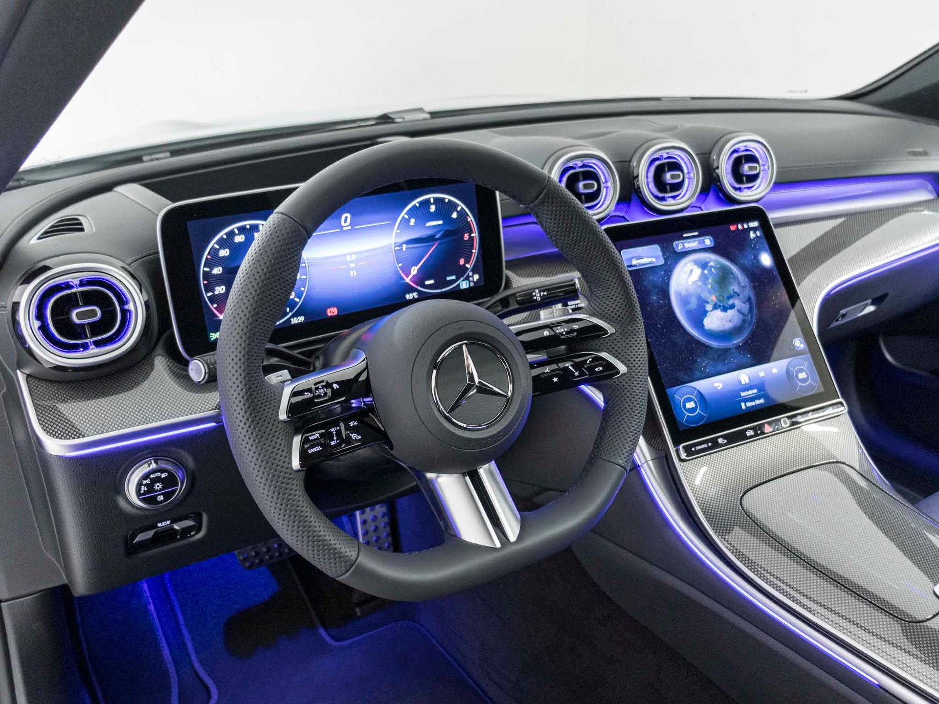 MERCEDES-BENZ C 220 d 4MATIC T-Modell-image-9