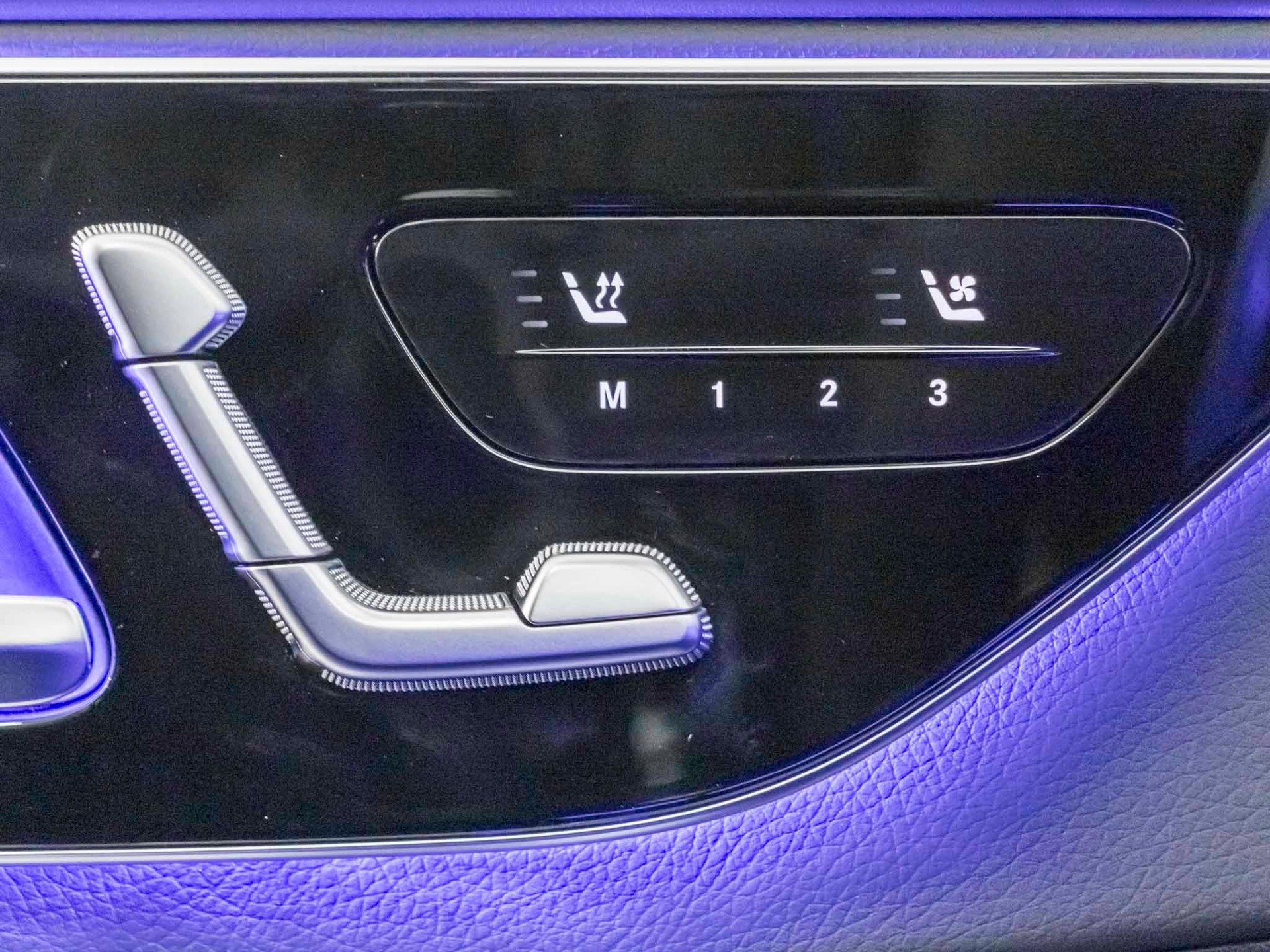 MERCEDES-BENZ C 220 d 4MATIC T-Modell-image-11