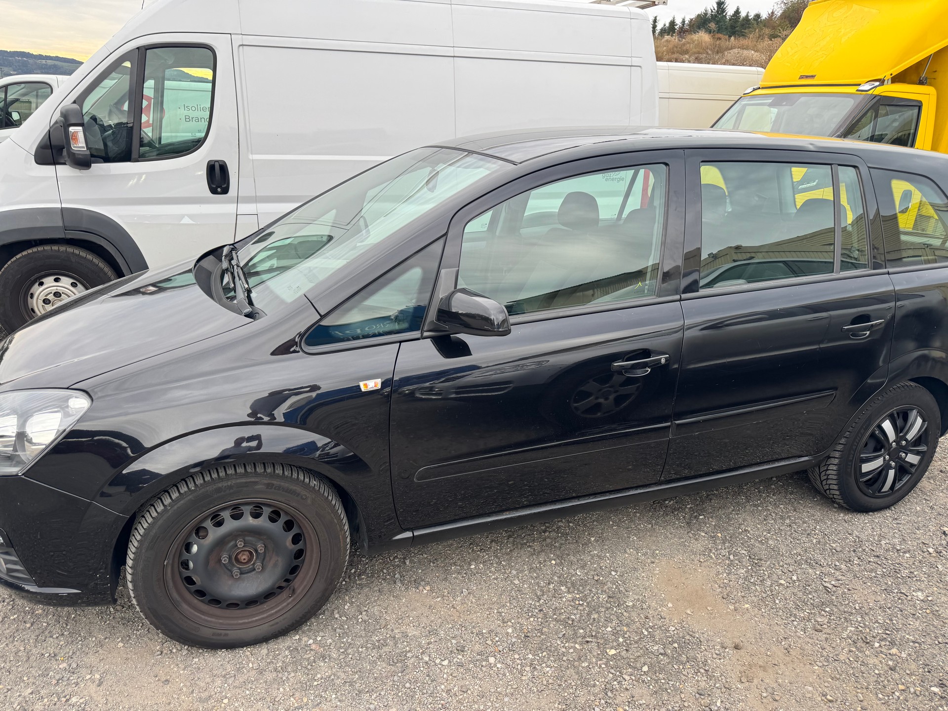 OPEL Zafira 1.8i 16V Cosmo-image-2