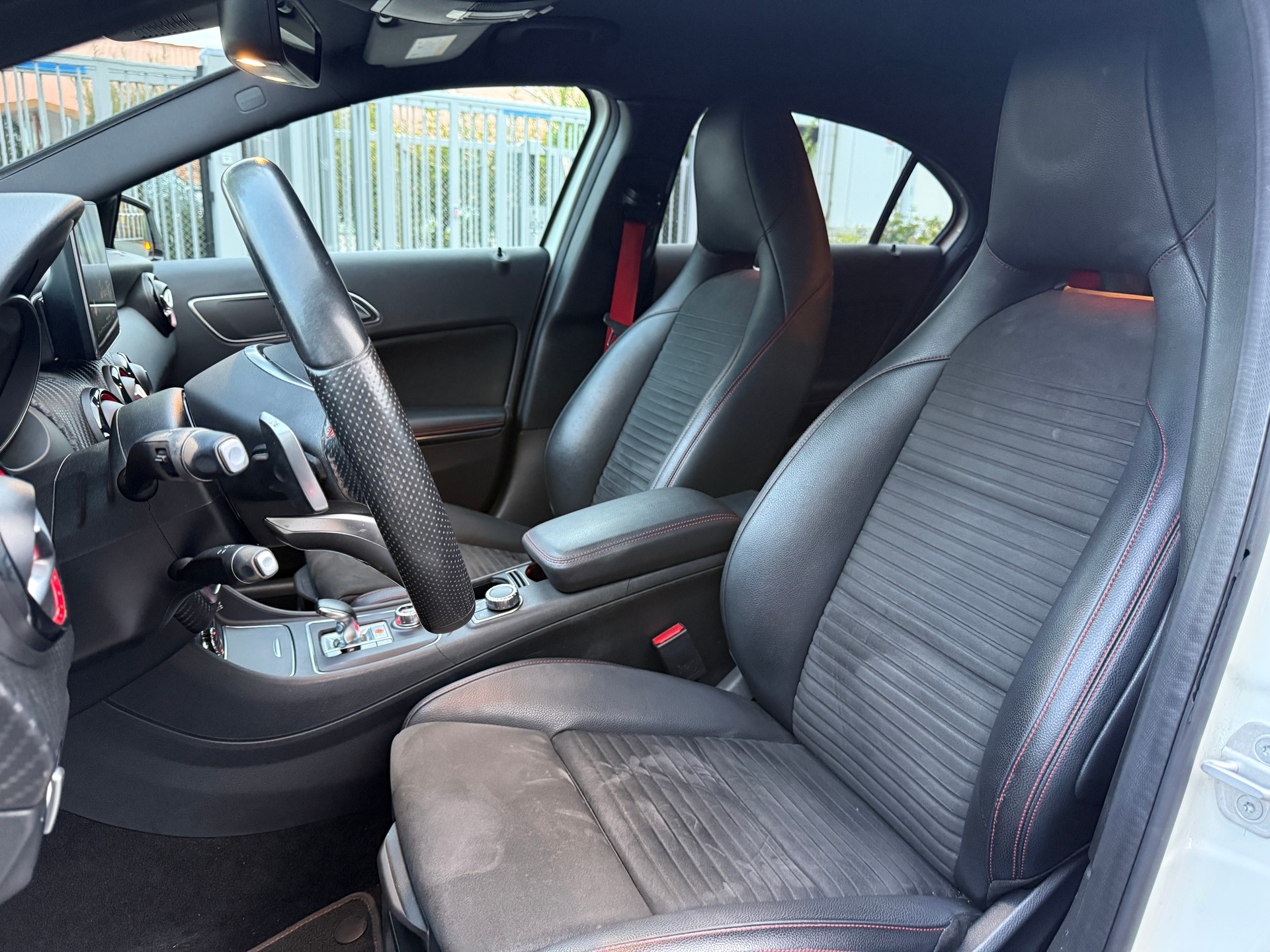 MERCEDES-BENZ A 45 AMG 4Matic Speedshift 7G-DCT-image-12