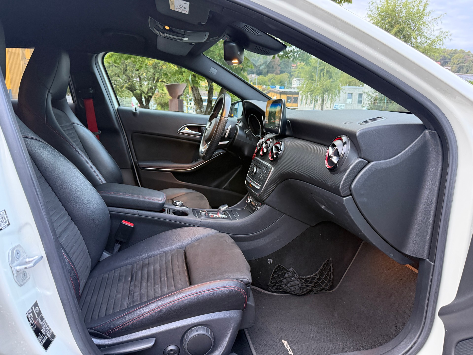 MERCEDES-BENZ A 45 AMG 4Matic Speedshift 7G-DCT-image-14
