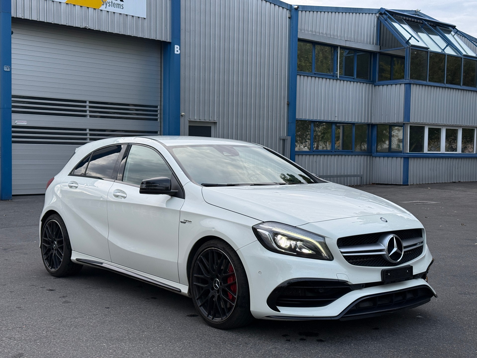 MERCEDES-BENZ A 45 AMG 4Matic Speedshift 7G-DCT-image-2