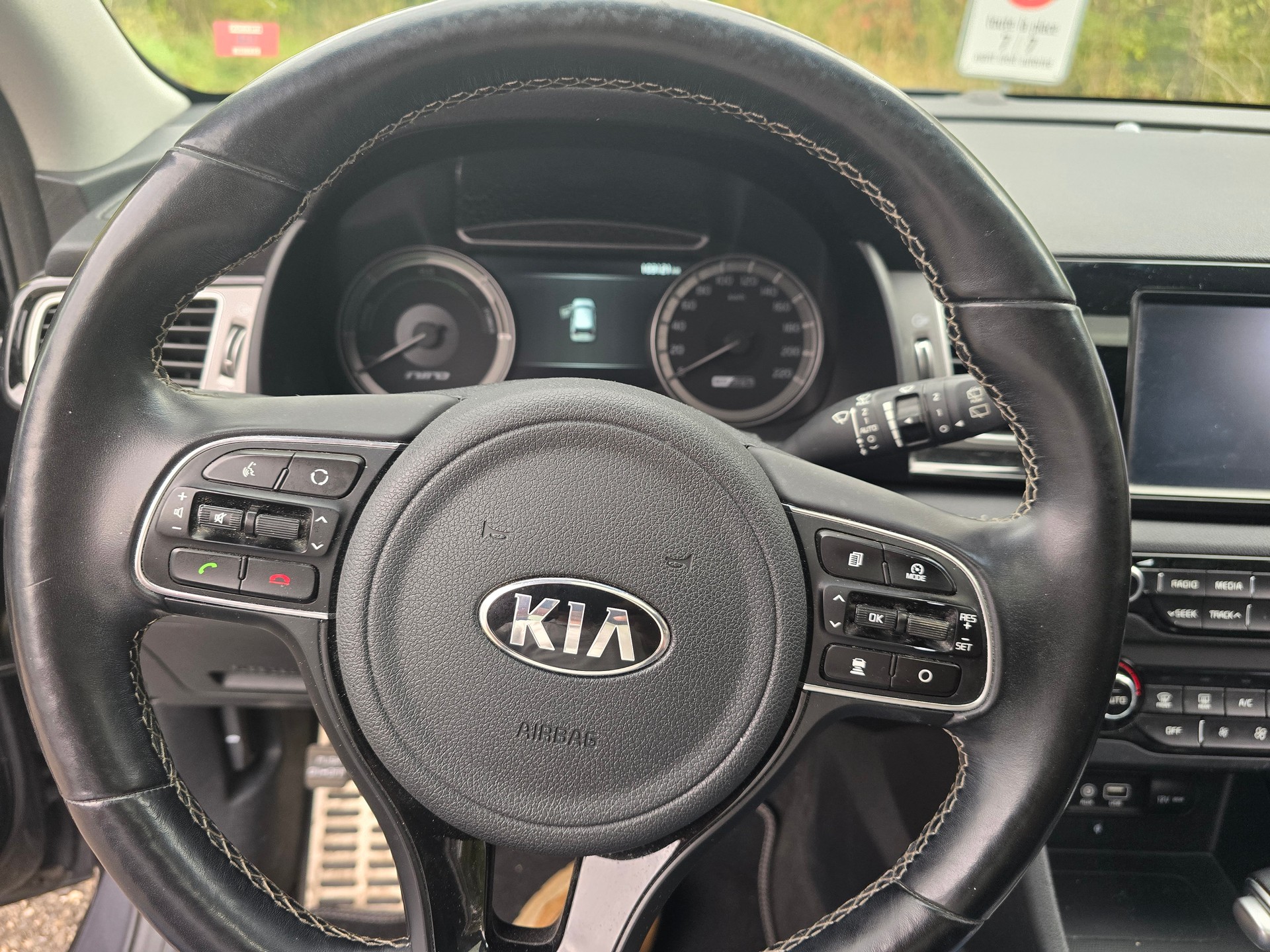 KIA Niro 1.6GDi Plug-in Hybrid DCT-image-9