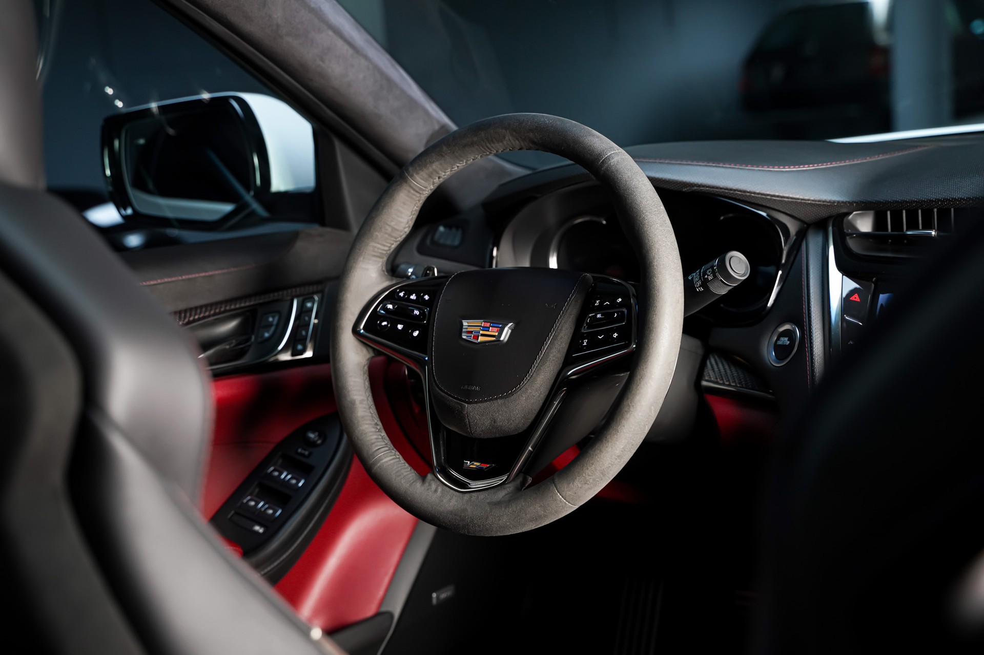 CADILLAC CTS-V Sedan 6.2 SC CHAMPION EDITION Automatic-image-25