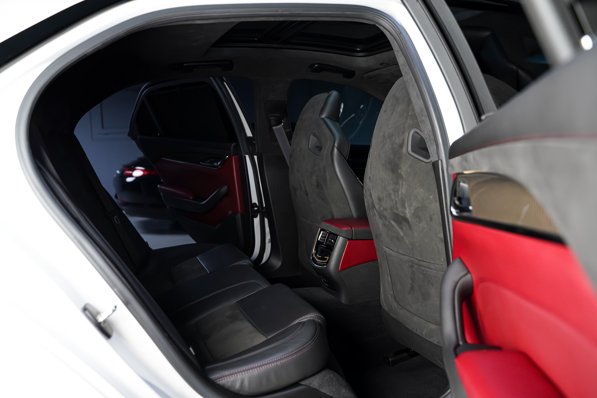 CADILLAC CTS-V Sedan 6.2 SC CHAMPION EDITION Automatic-image-20