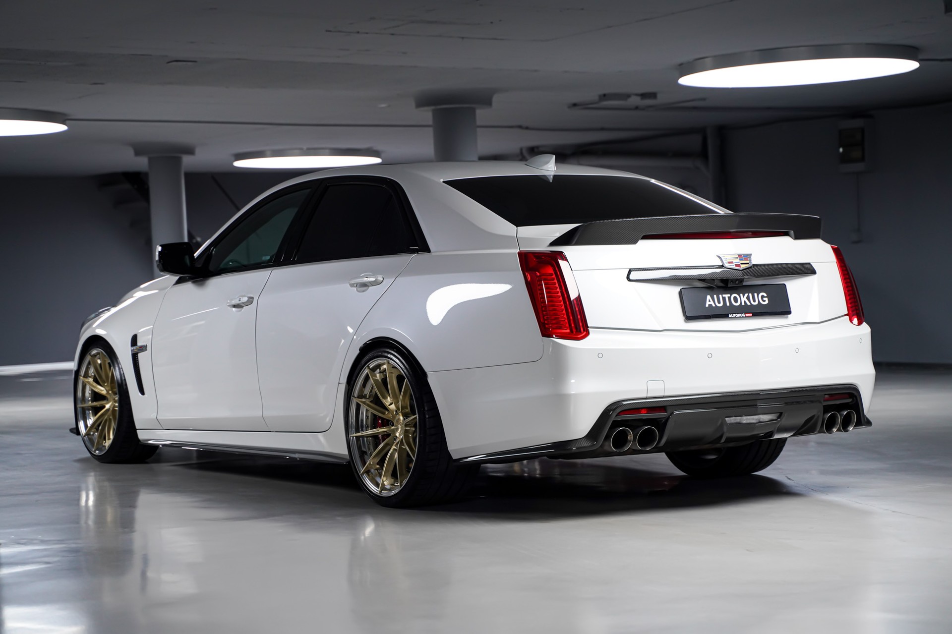CADILLAC CTS-V Sedan 6.2 SC CHAMPION EDITION Automatic-image-8