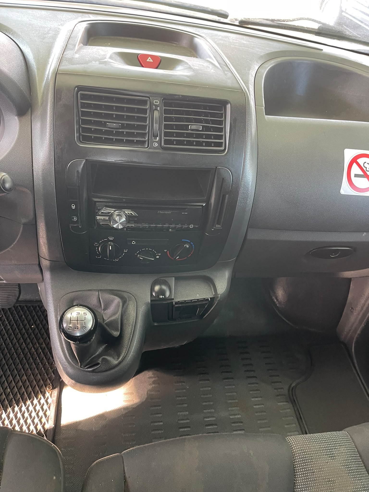 CITROEN Jumpy 1.6 HDi 10 L1H1-image-9