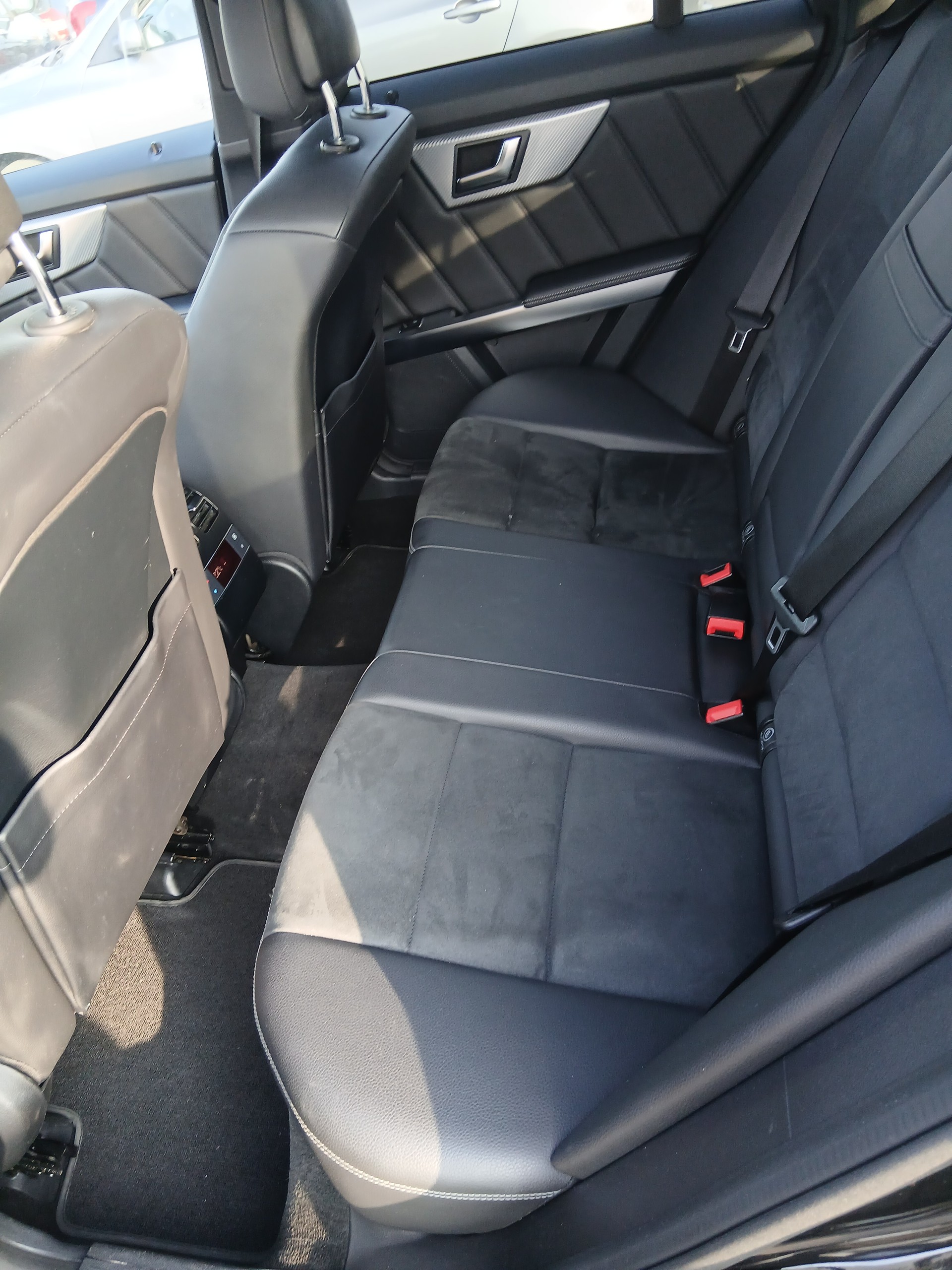 MERCEDES-BENZ GLK 220 BlueTEC Swiss Star Ed. 4Matic 7G-Tronic-image-7