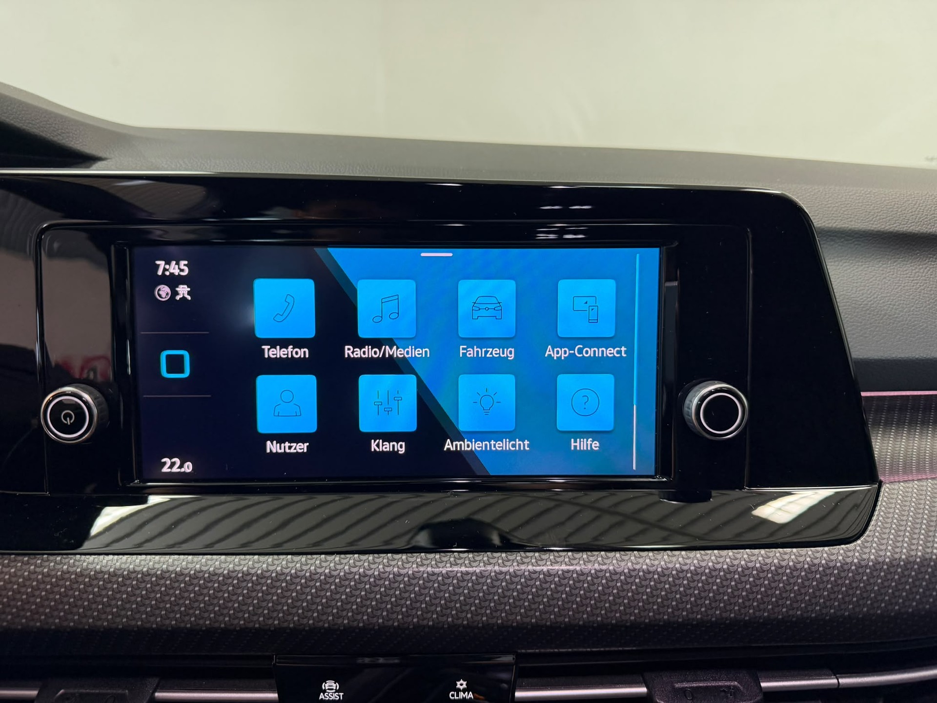 VW Golf 2.0 TSI R-Line DSG 4 Motion-image-11
