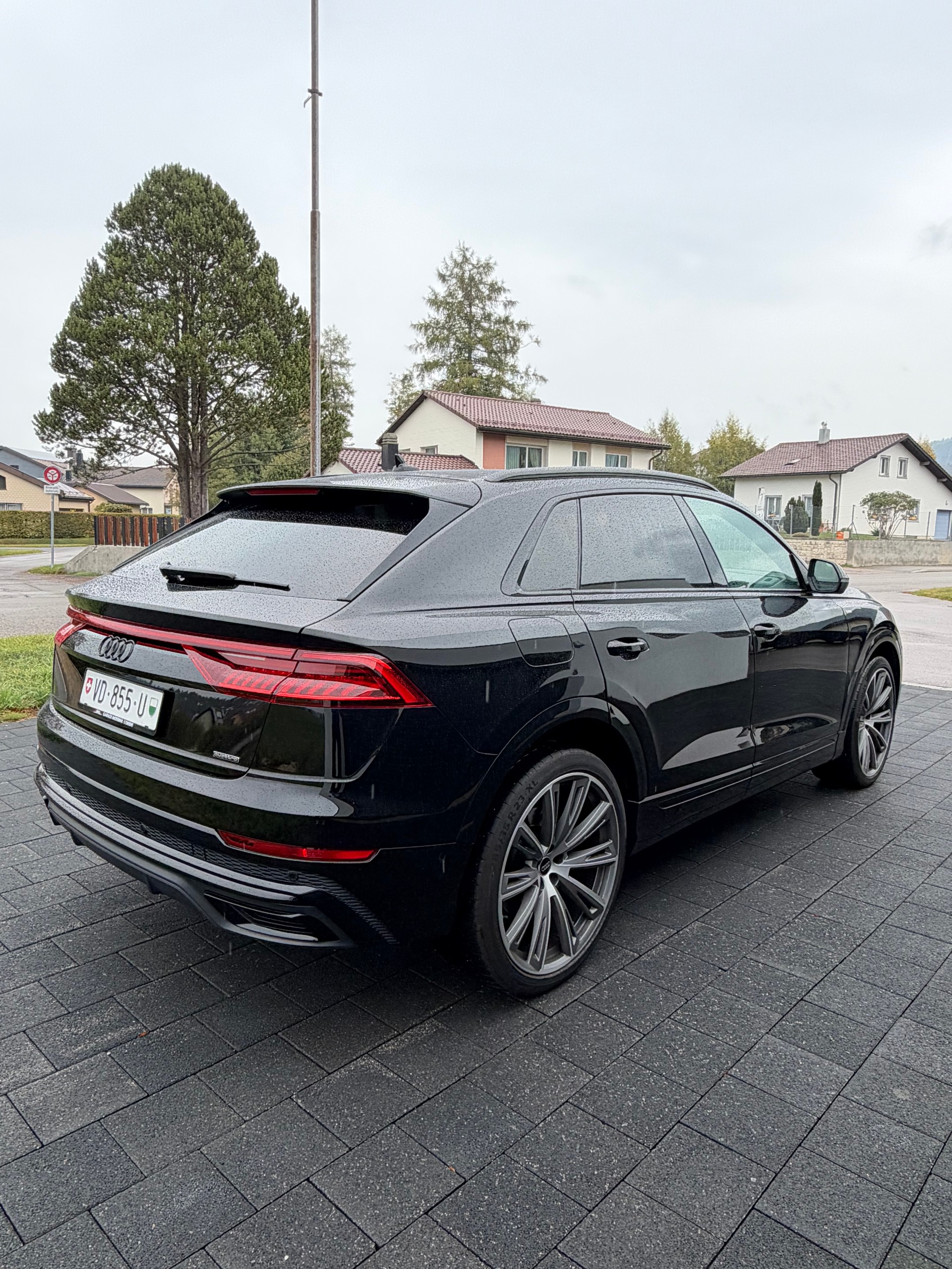 AUDI Q8 50 TDI Black Edition quattro tiptronic-image-4