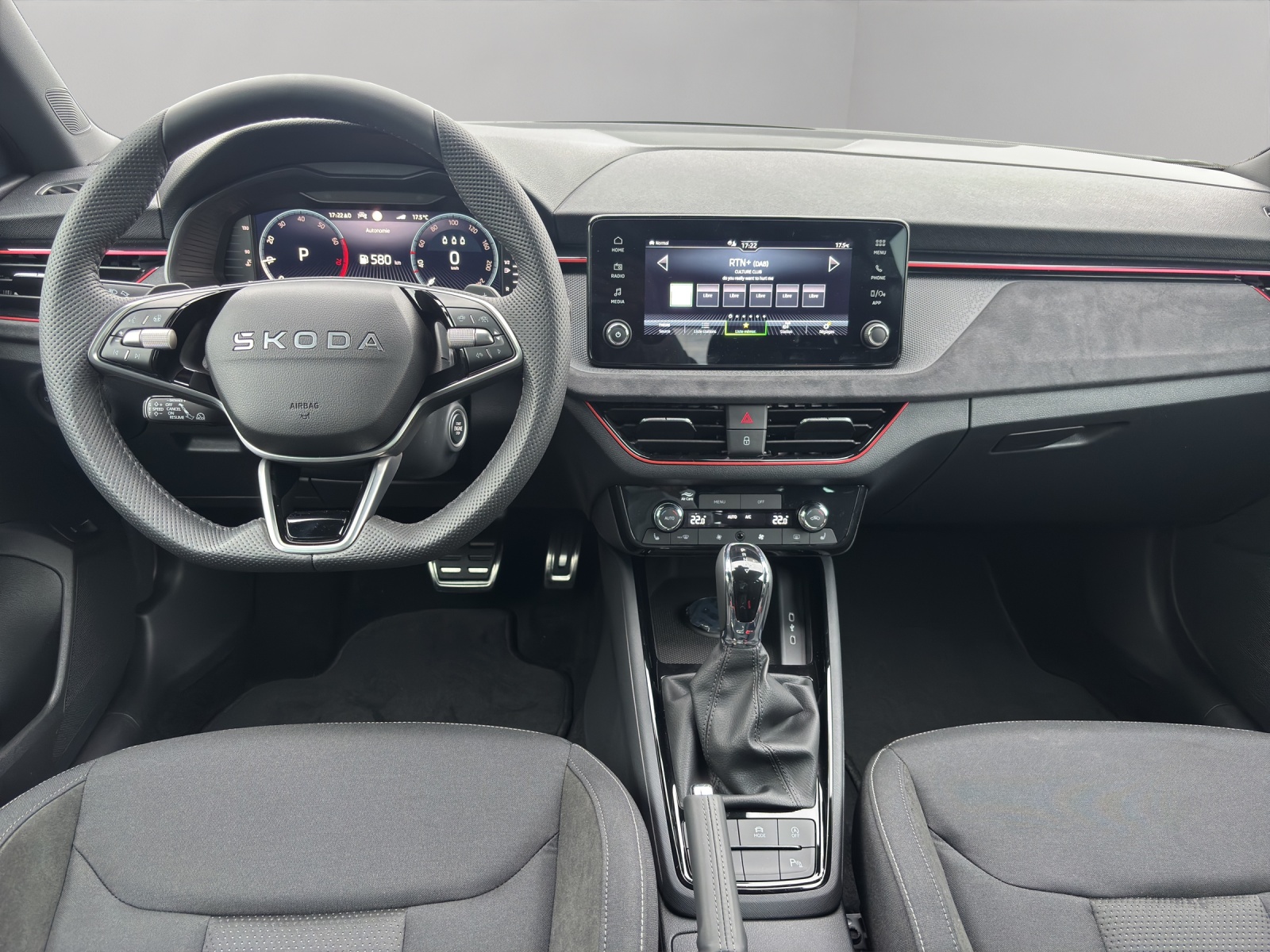 SKODA Kamiq 1.0 TSI Dynamic DSG-image-9