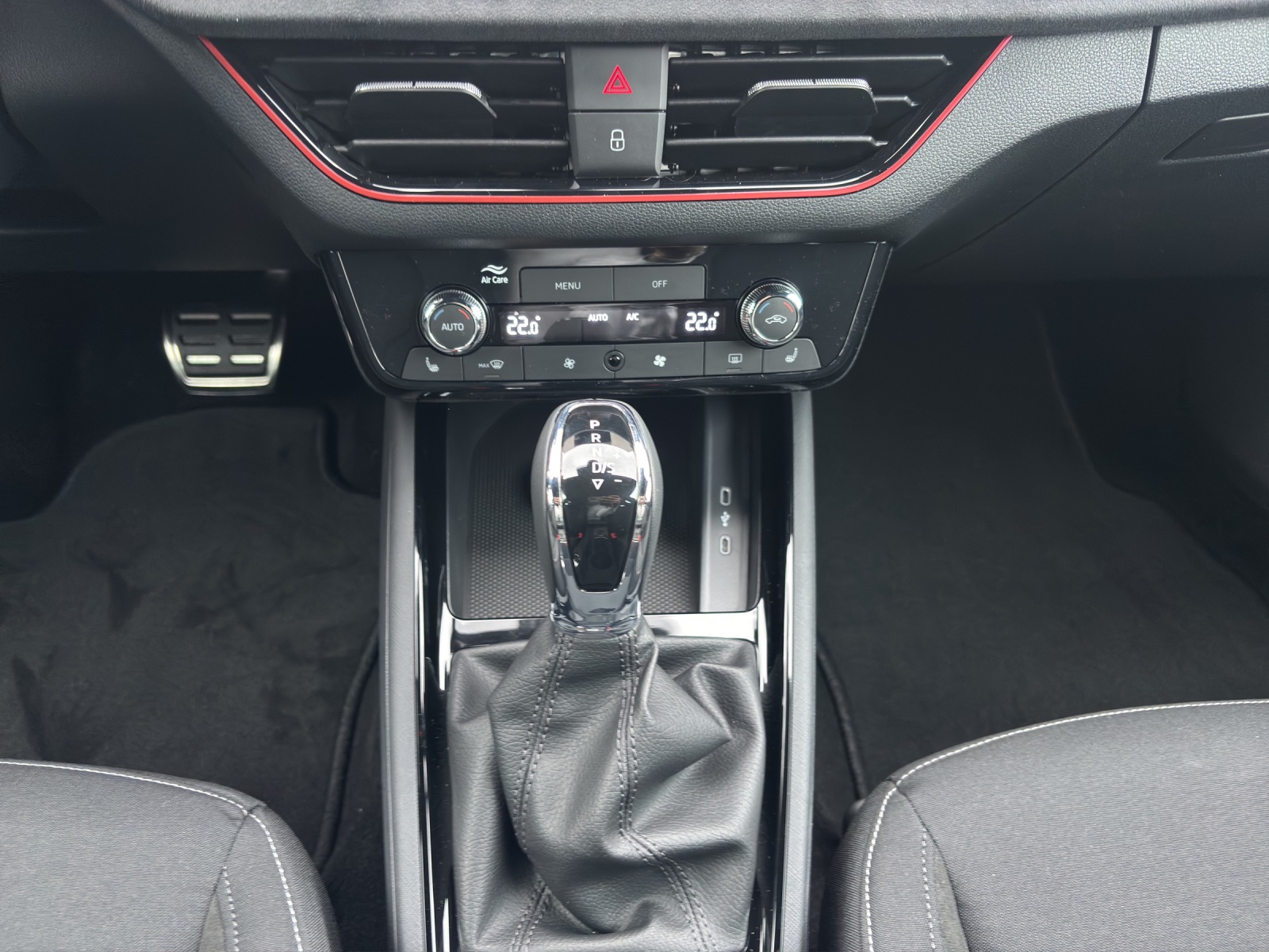 SKODA Kamiq 1.0 TSI Dynamic DSG-image-11
