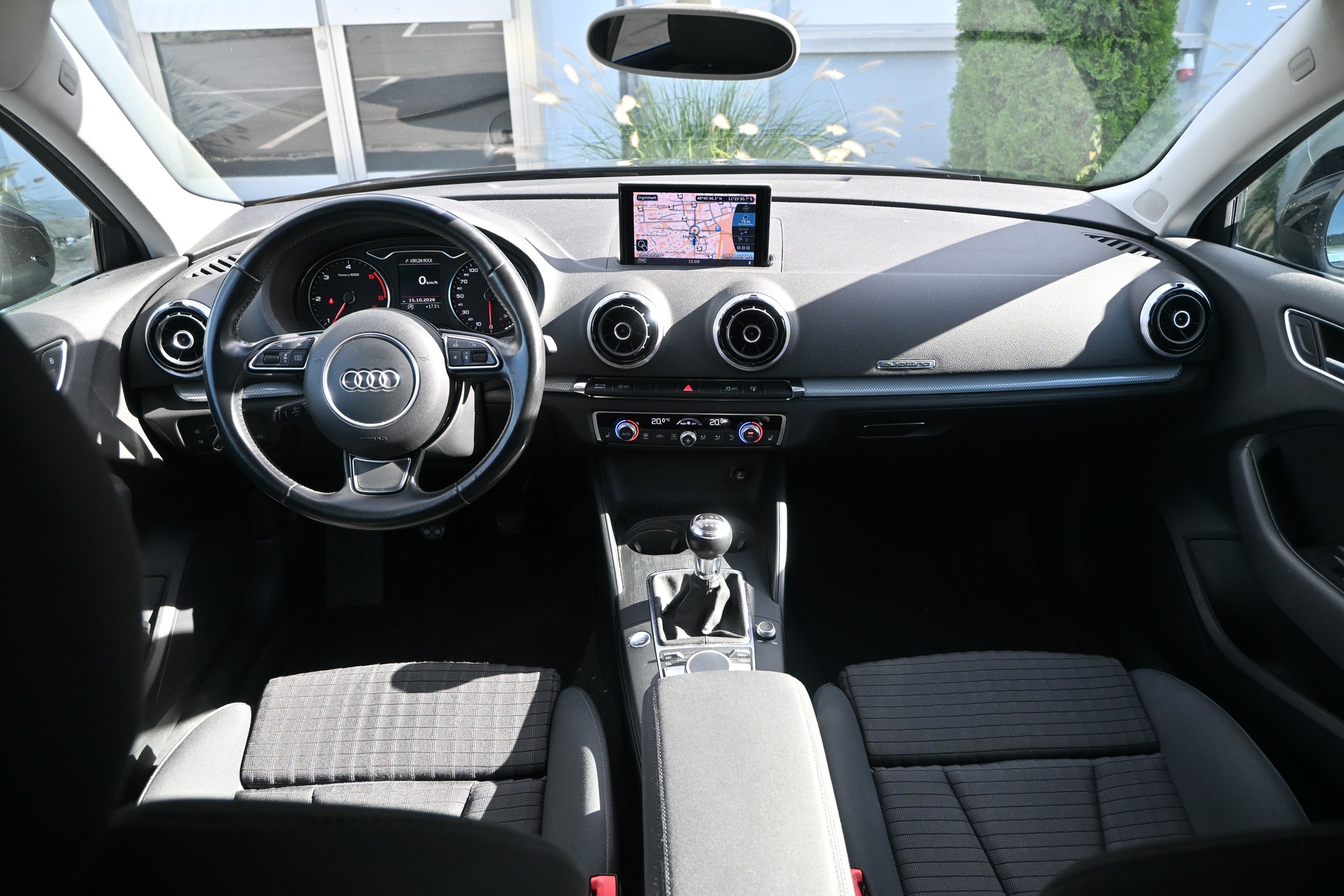 AUDI A3 SPORTBACK 2.0 TDI AMBITION QUATTRO TOP ZUSTAND INNEN AUSSEN WIE NEU AB MFK UND SERVICE-image-19