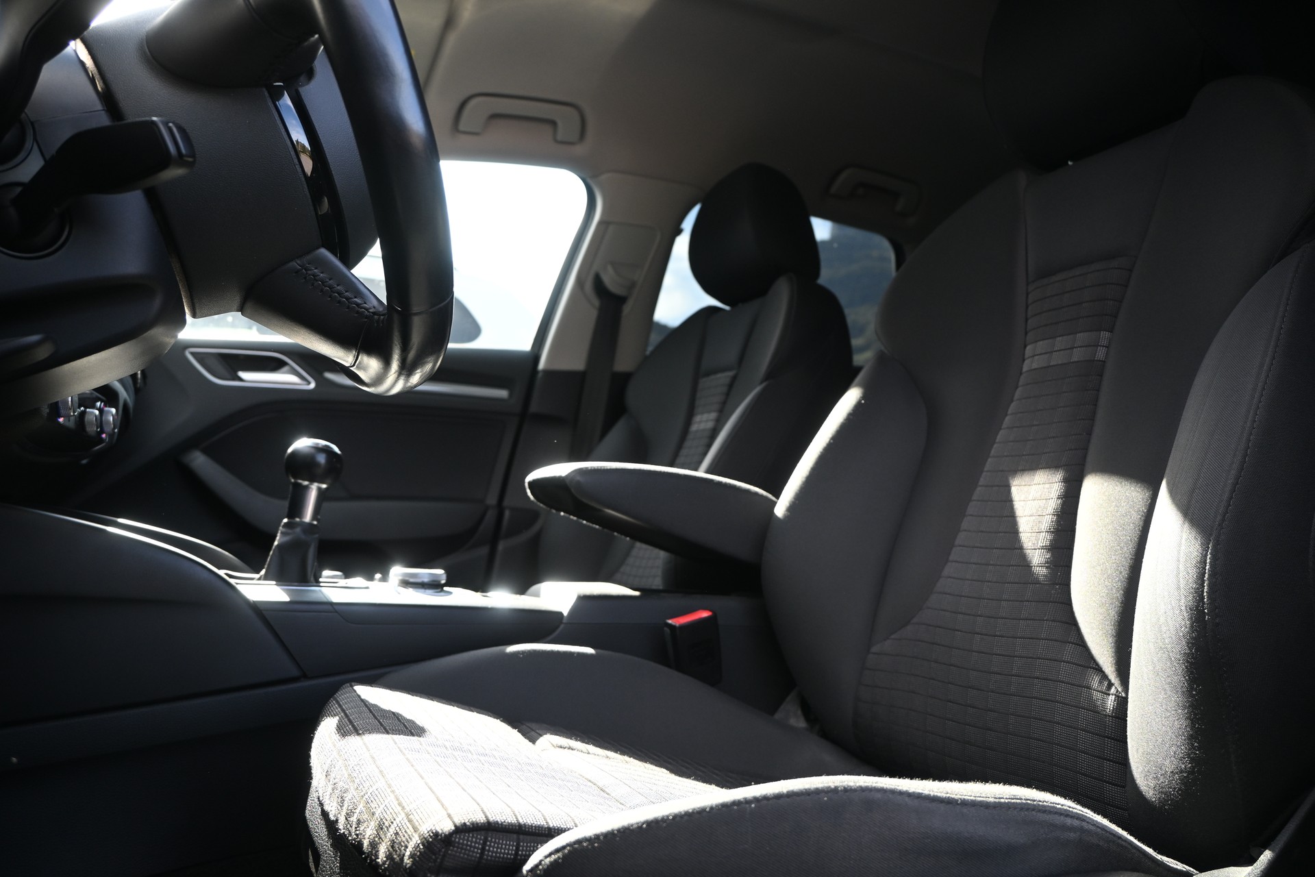 AUDI A3 SPORTBACK 2.0 TDI AMBITION QUATTRO TOP ZUSTAND INNEN AUSSEN WIE NEU AB MFK UND SERVICE-image-21