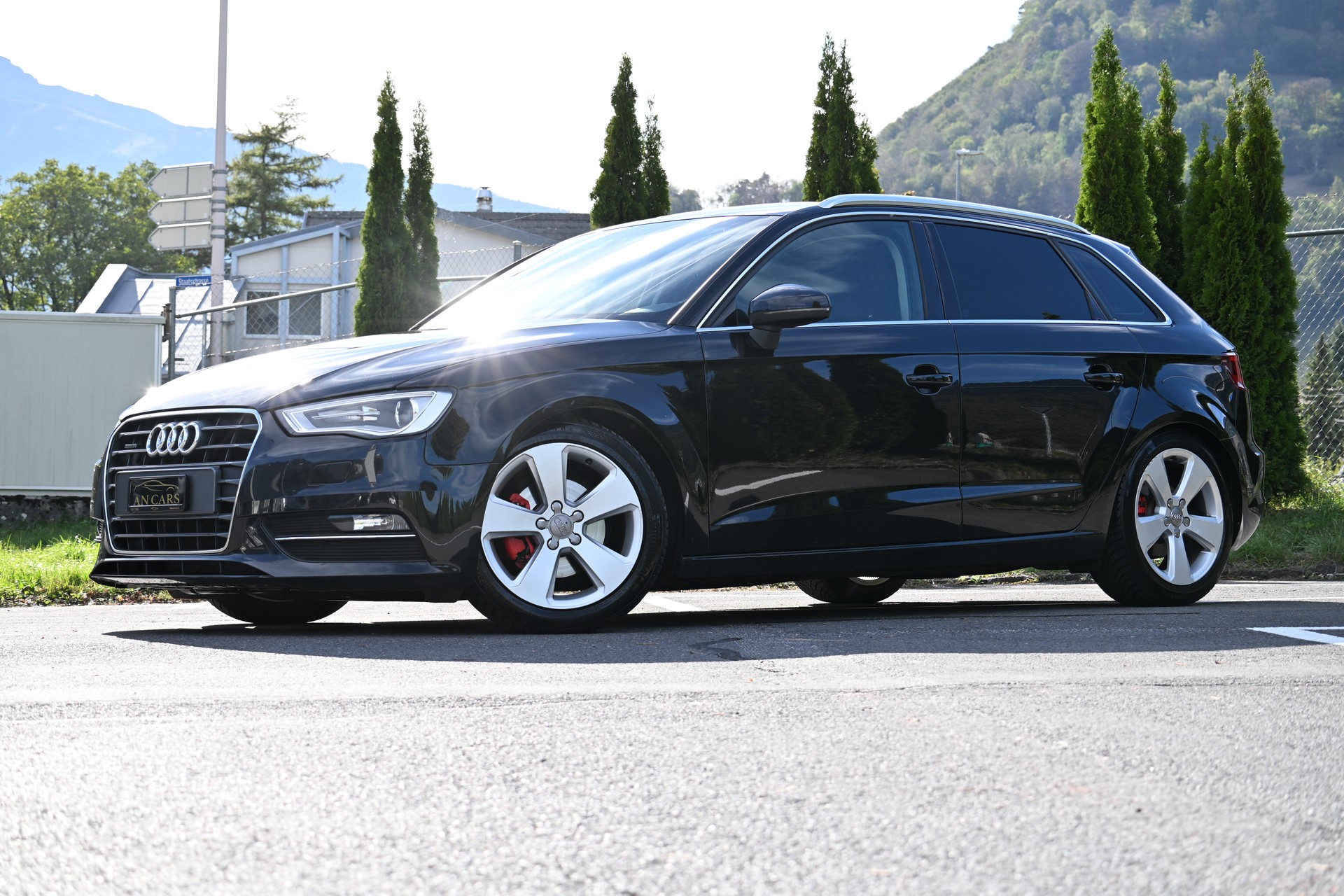 AUDI A3 SPORTBACK 2.0 TDI AMBITION QUATTRO TOP ZUSTAND INNEN AUSSEN WIE NEU AB MFK UND SERVICE-image-8