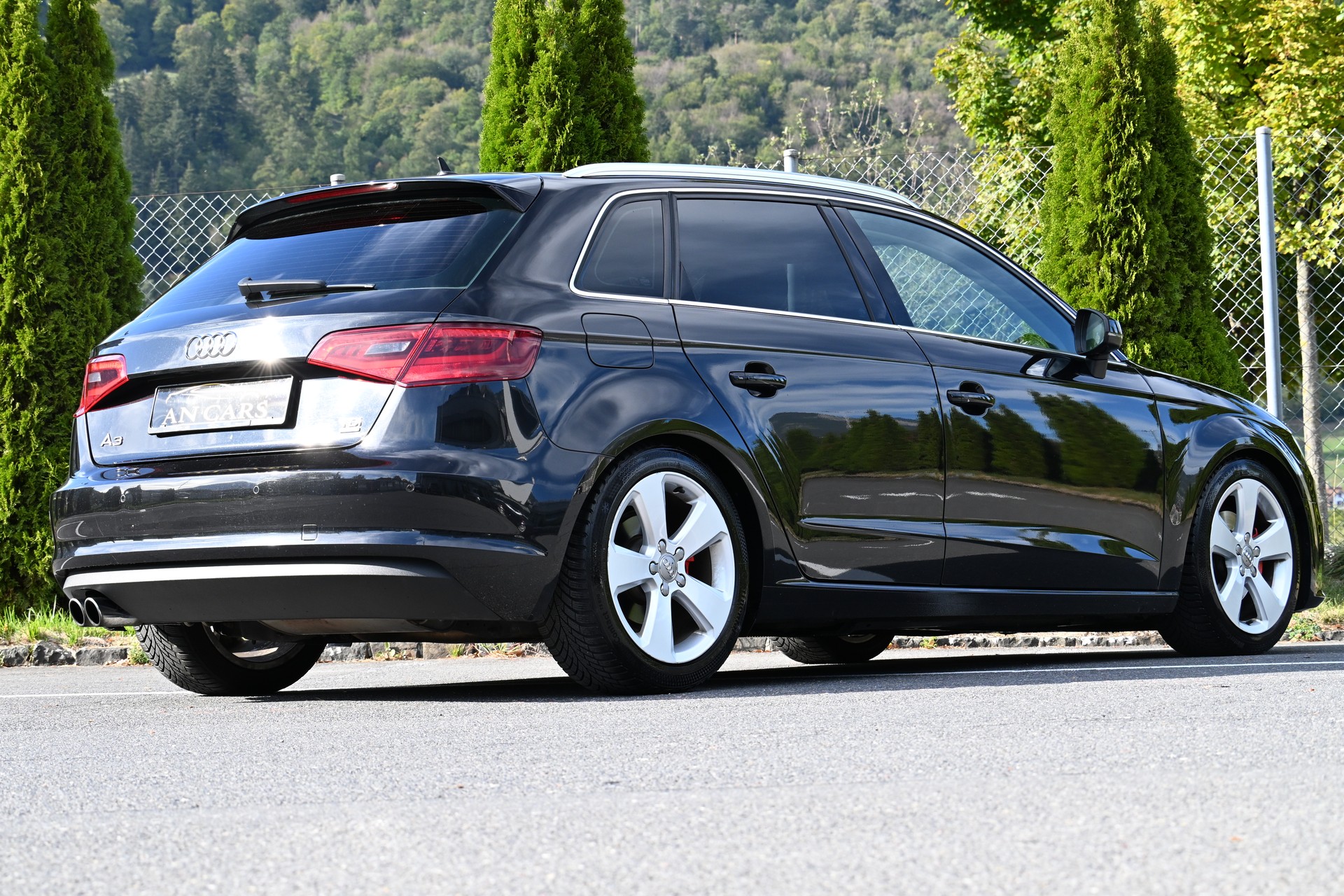 AUDI A3 SPORTBACK 2.0 TDI AMBITION QUATTRO TOP ZUSTAND INNEN AUSSEN WIE NEU AB MFK UND SERVICE-image-14