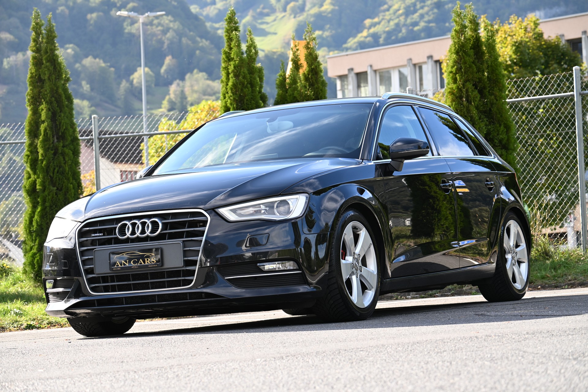 AUDI A3 SPORTBACK 2.0 TDI AMBITION QUATTRO TOP ZUSTAND INNEN AUSSEN WIE NEU AB MFK UND SERVICE-image-11