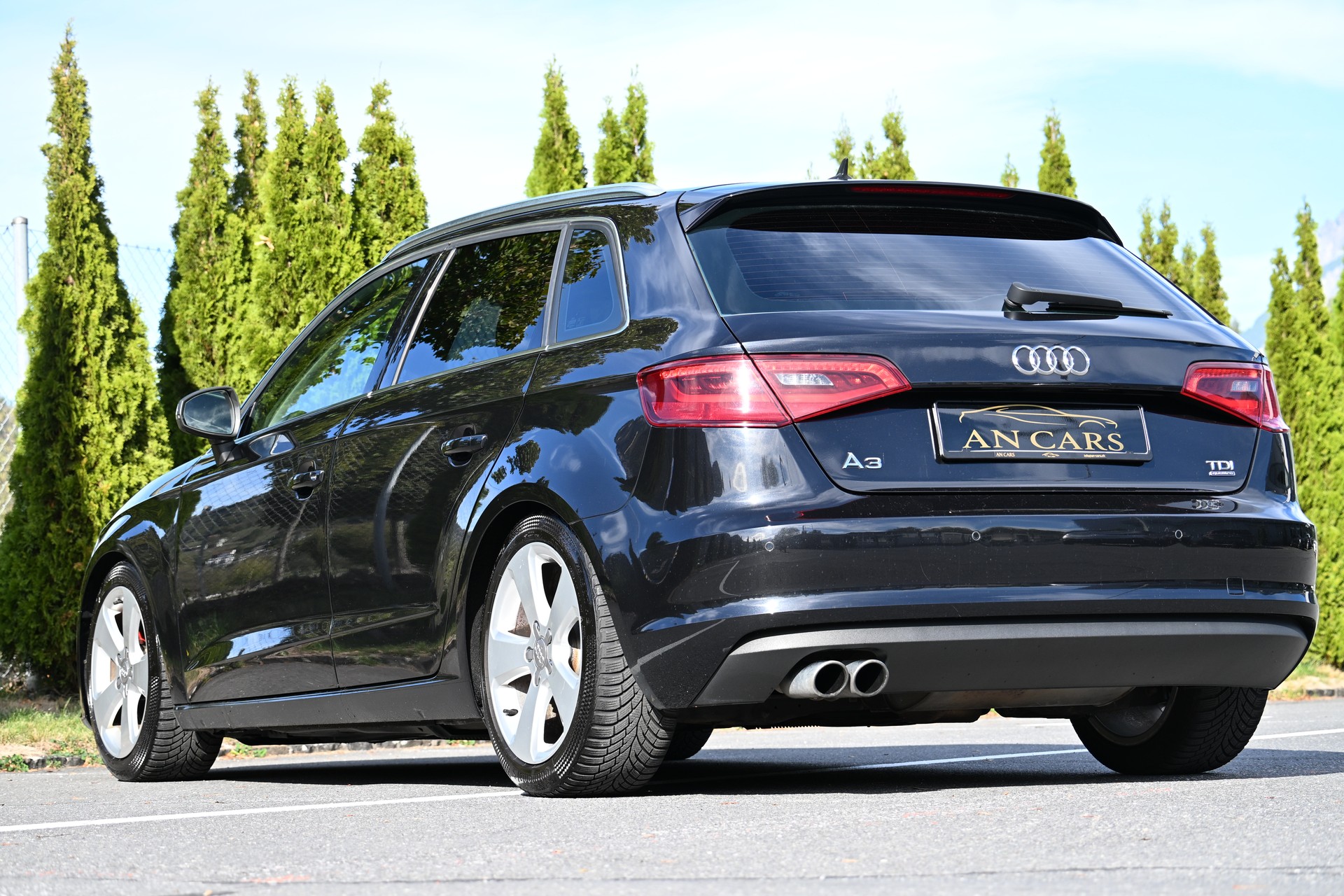 AUDI A3 SPORTBACK 2.0 TDI AMBITION QUATTRO TOP ZUSTAND INNEN AUSSEN WIE NEU AB MFK UND SERVICE-image-13