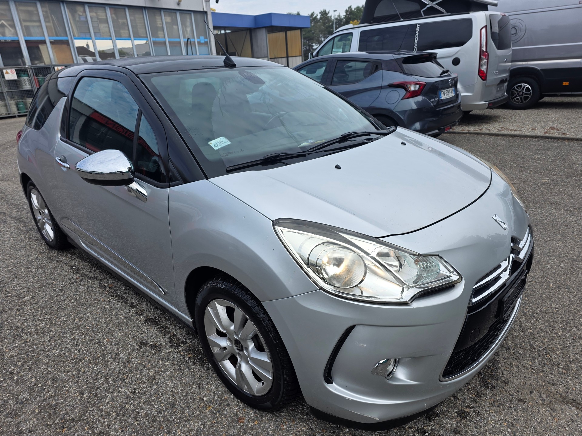 DS AUTOMOBILES DS3 Cabrio 1.6 VTi SO Chic-image-2