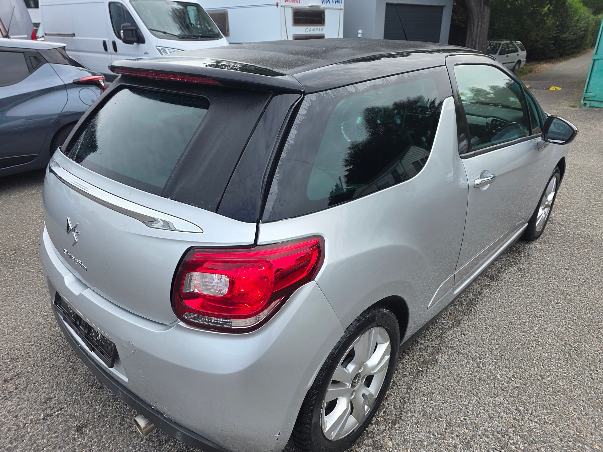 DS AUTOMOBILES DS3 Cabrio 1.6 VTi SO Chic-image-3
