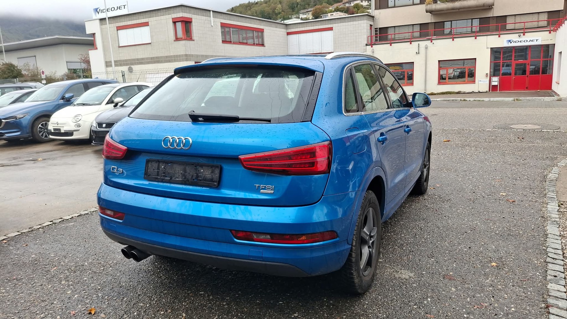 AUDI Q3 1.4 TFSI Start S-tronic-image-4