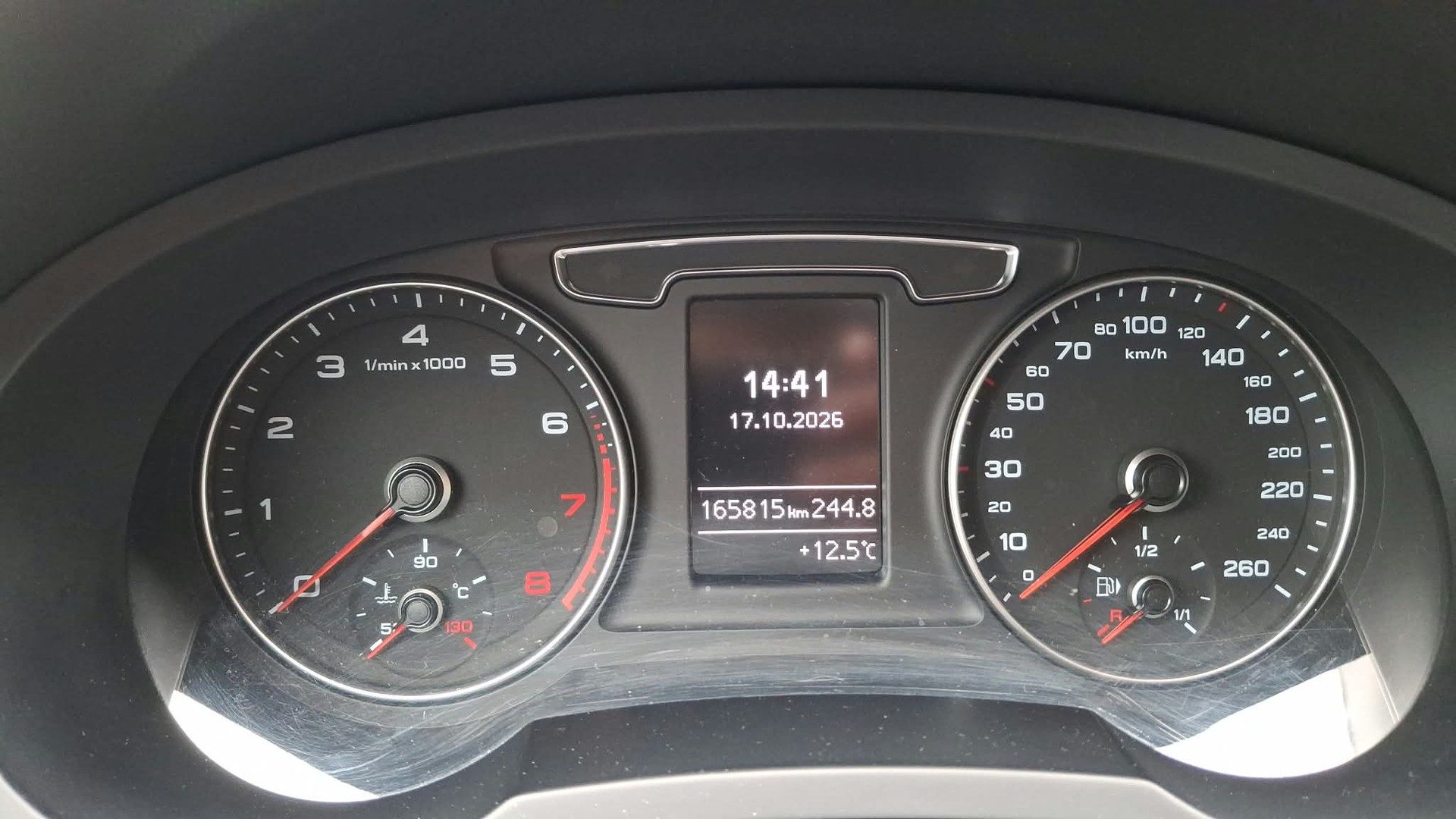 AUDI Q3 1.4 TFSI Start S-tronic-image-8