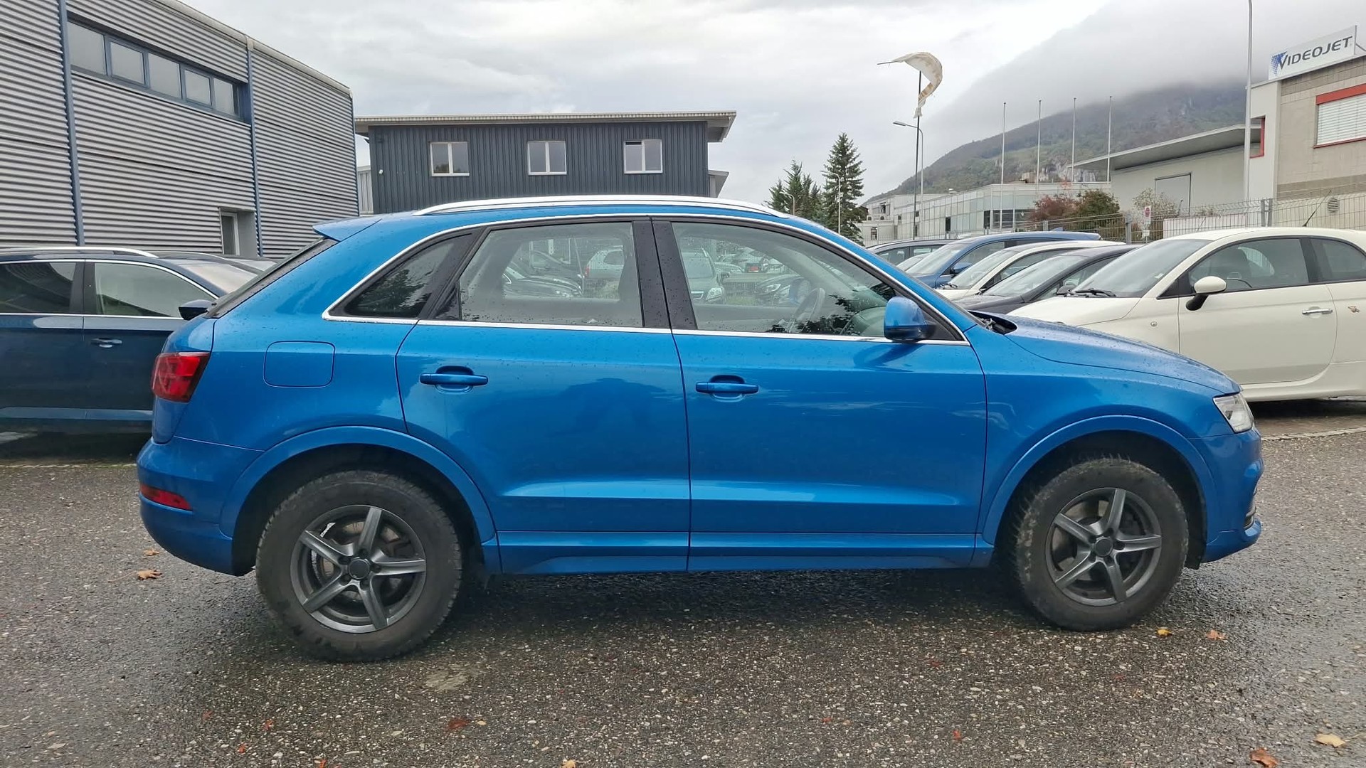 AUDI Q3 1.4 TFSI Start S-tronic-image-5